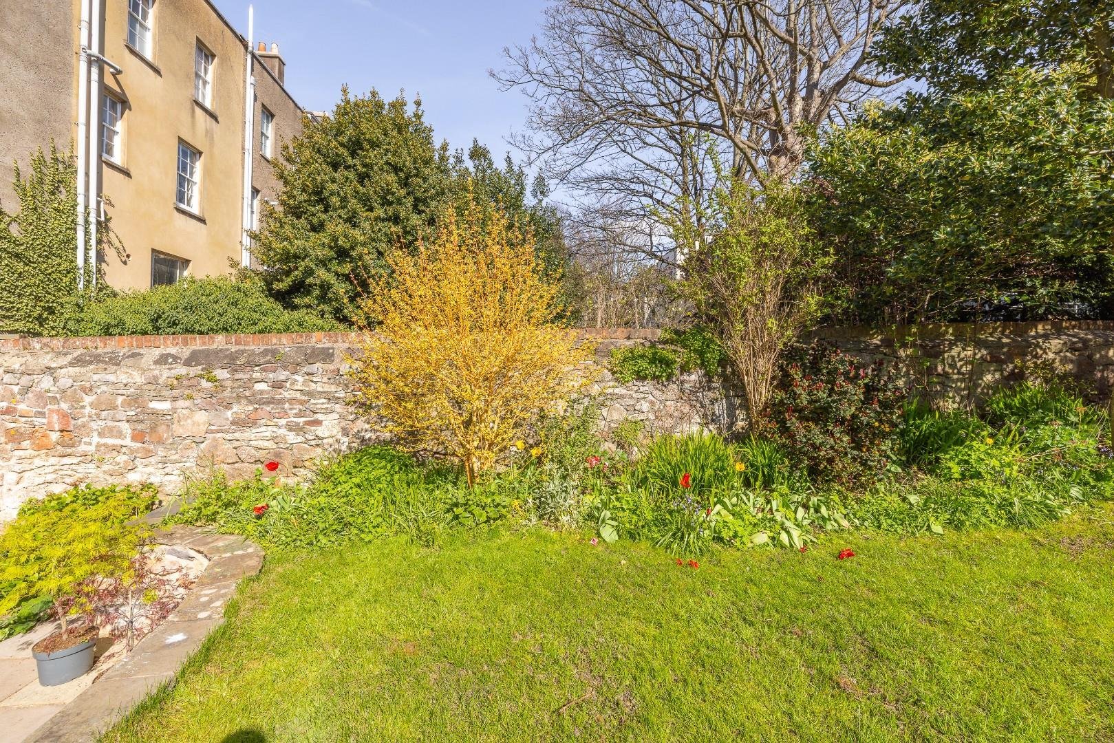 Aberdeen road cotham 34602077 char9735
