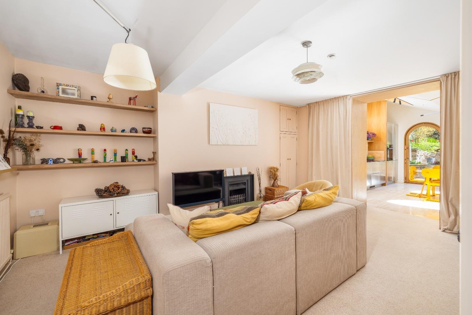 Aberdeen road cotham 34602077 char9780
