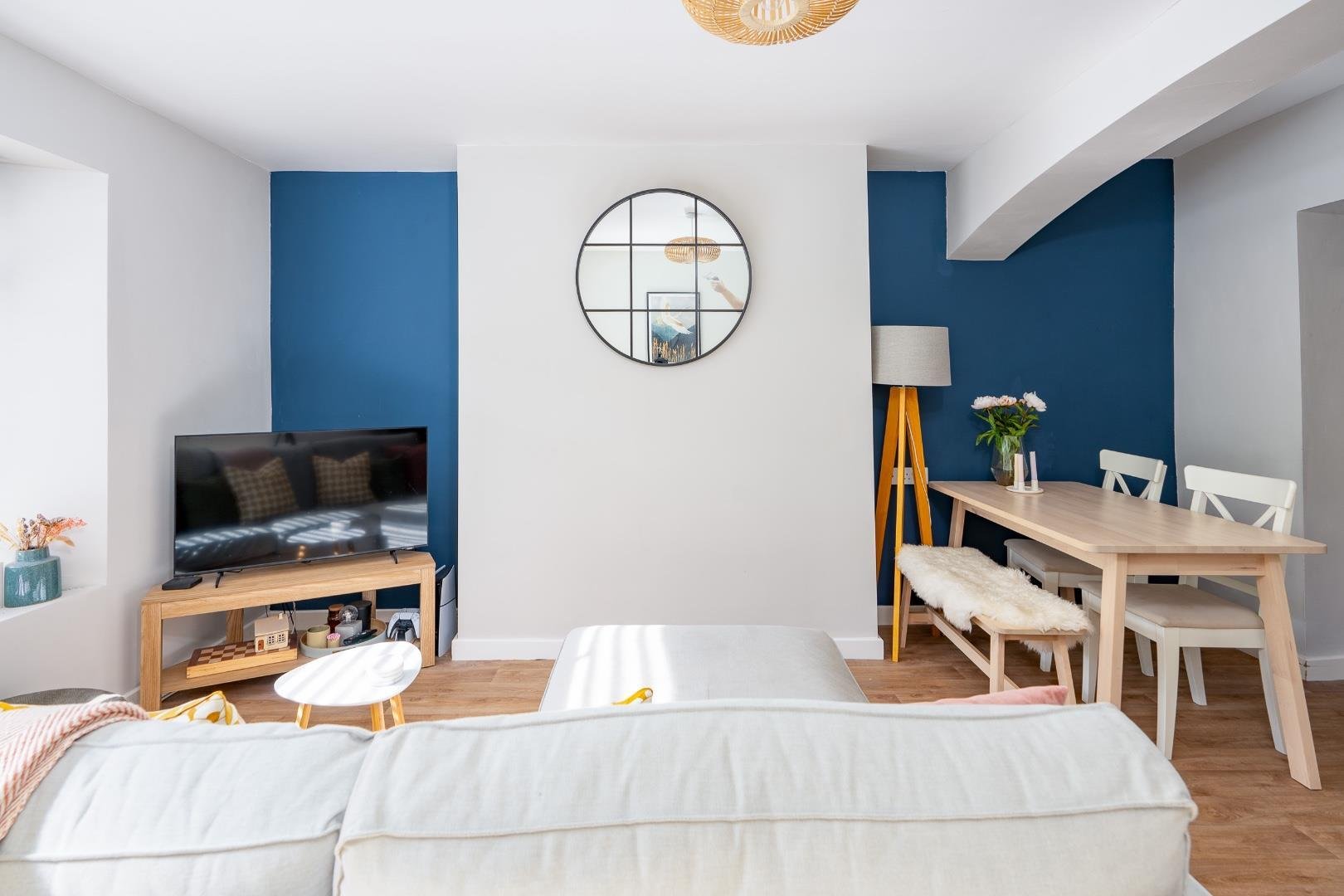Acramans road southville 33928940 olh06030 edit