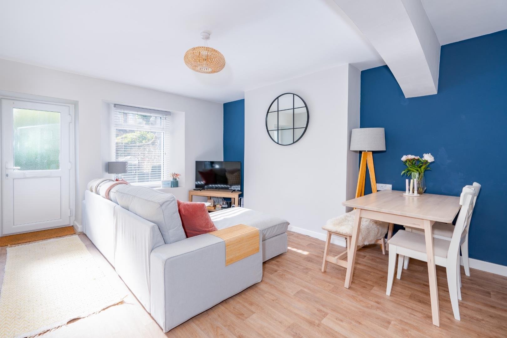 Acramans road southville 33928940 olh06039 edit