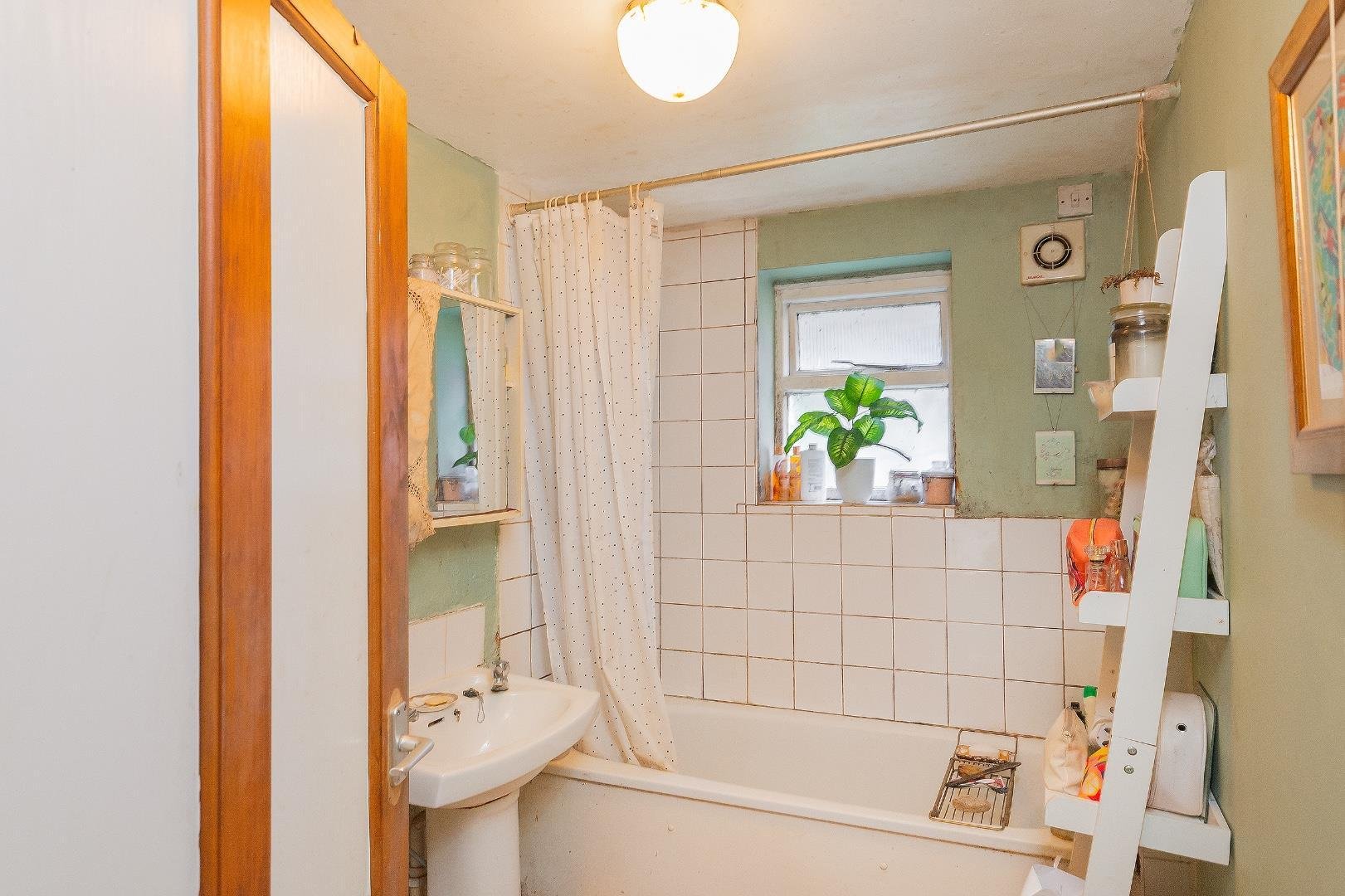 Alpha road southville 34689414 0 a7 rsv lower ground bathroom b