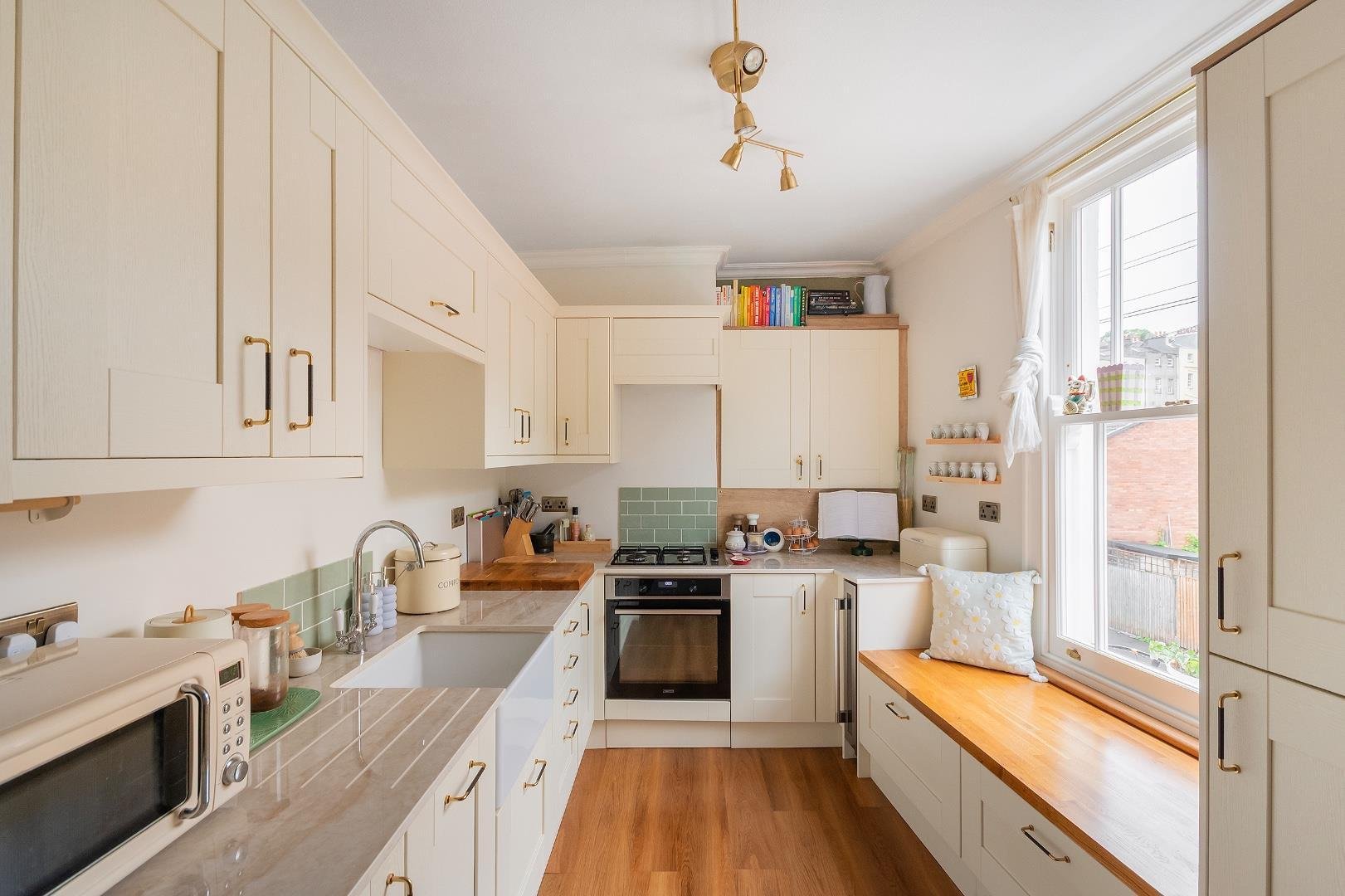 Ambra vale west cliftonwood 34752813 u1 m3 avwcd kitchen d
