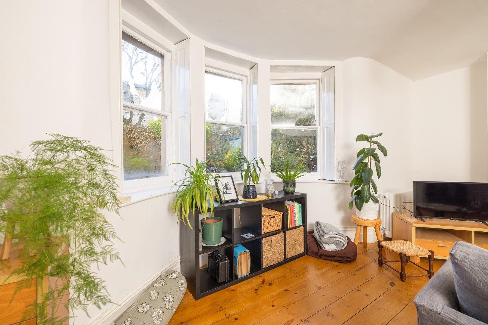 Ashgrove road redland 34369910 char0049