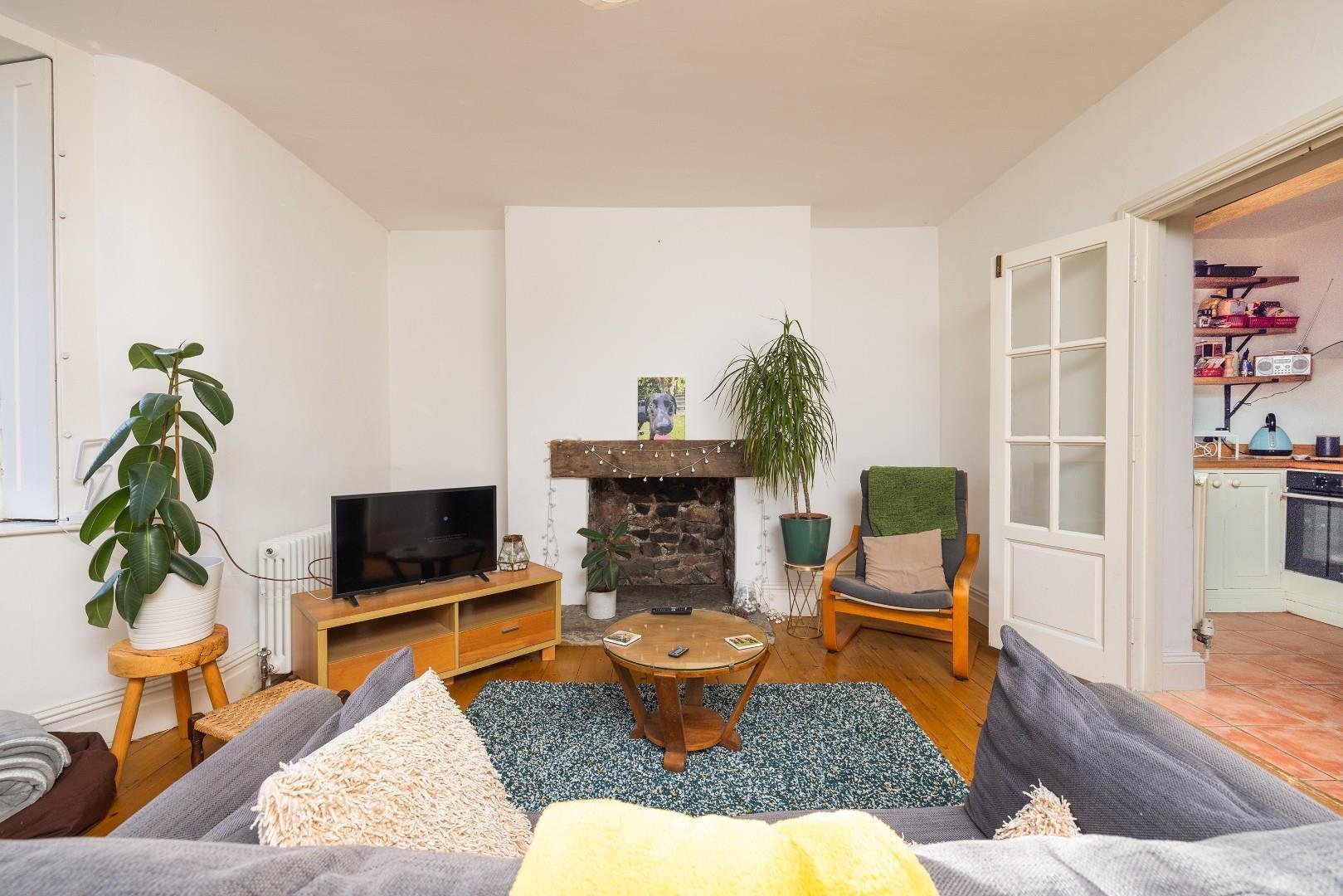 Ashgrove road redland 34369910 char0051