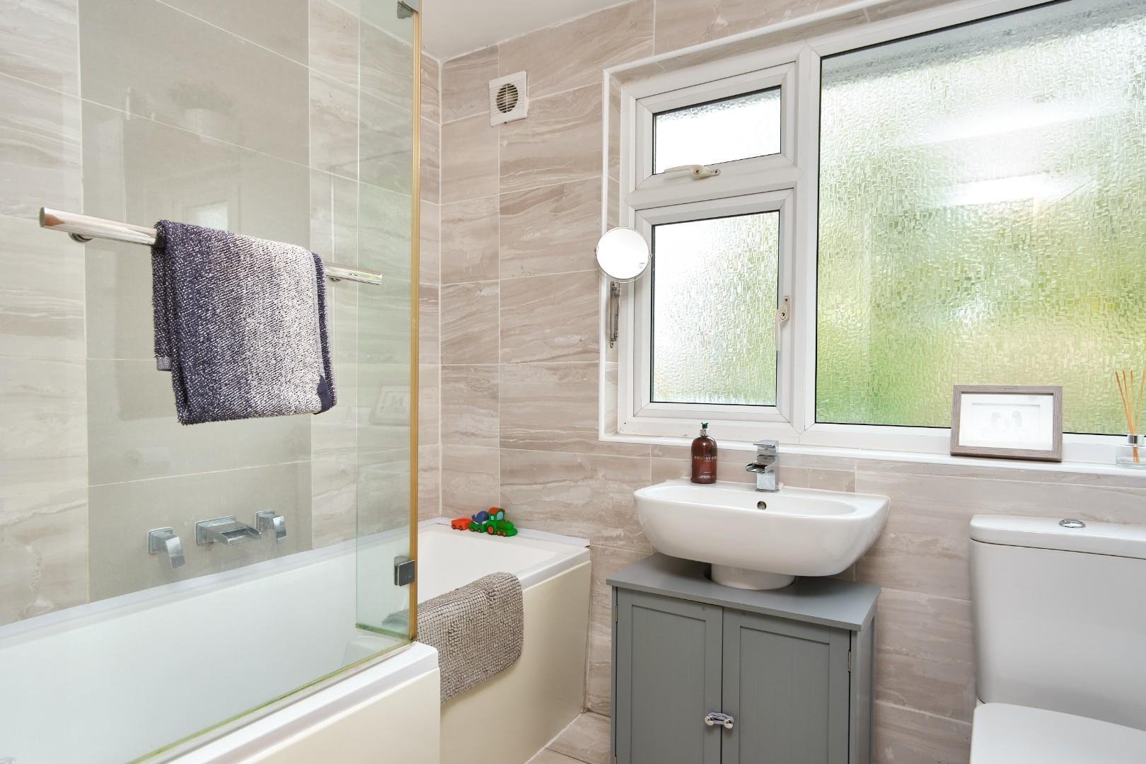 Ashton drive ashton vale 34282171 bs32 pz 0012