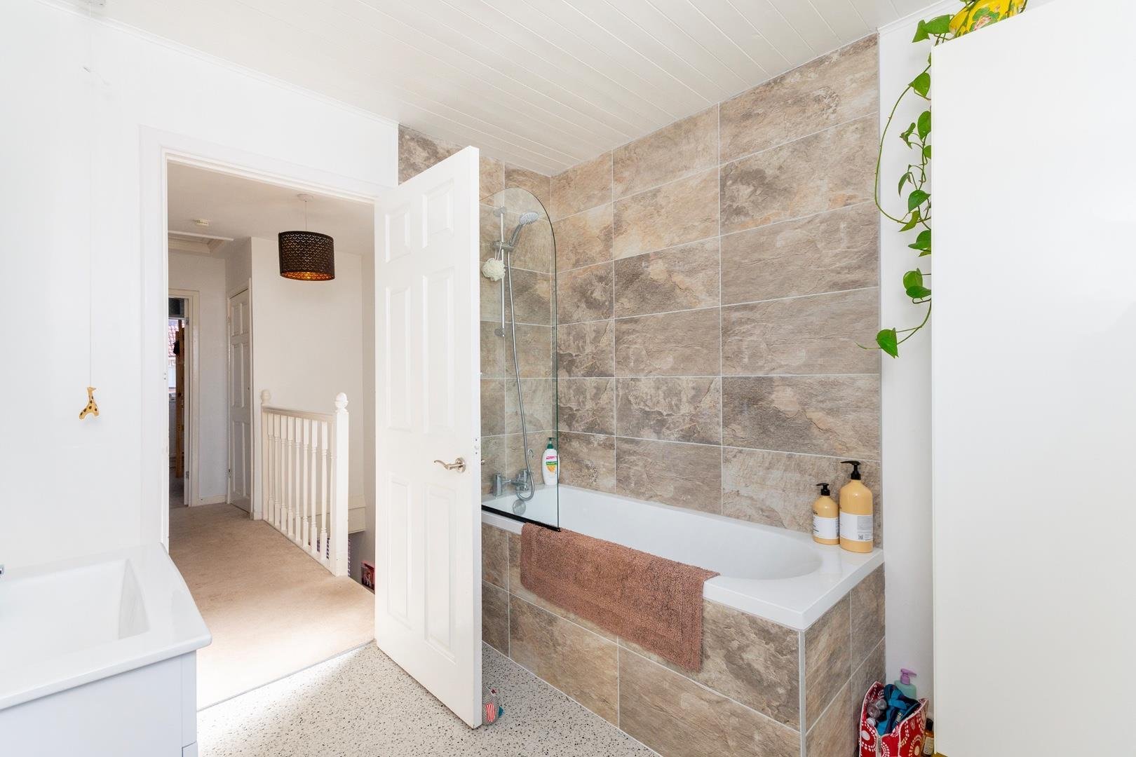 Banwell road ashton 33693814 0 b7 ran bathroom a