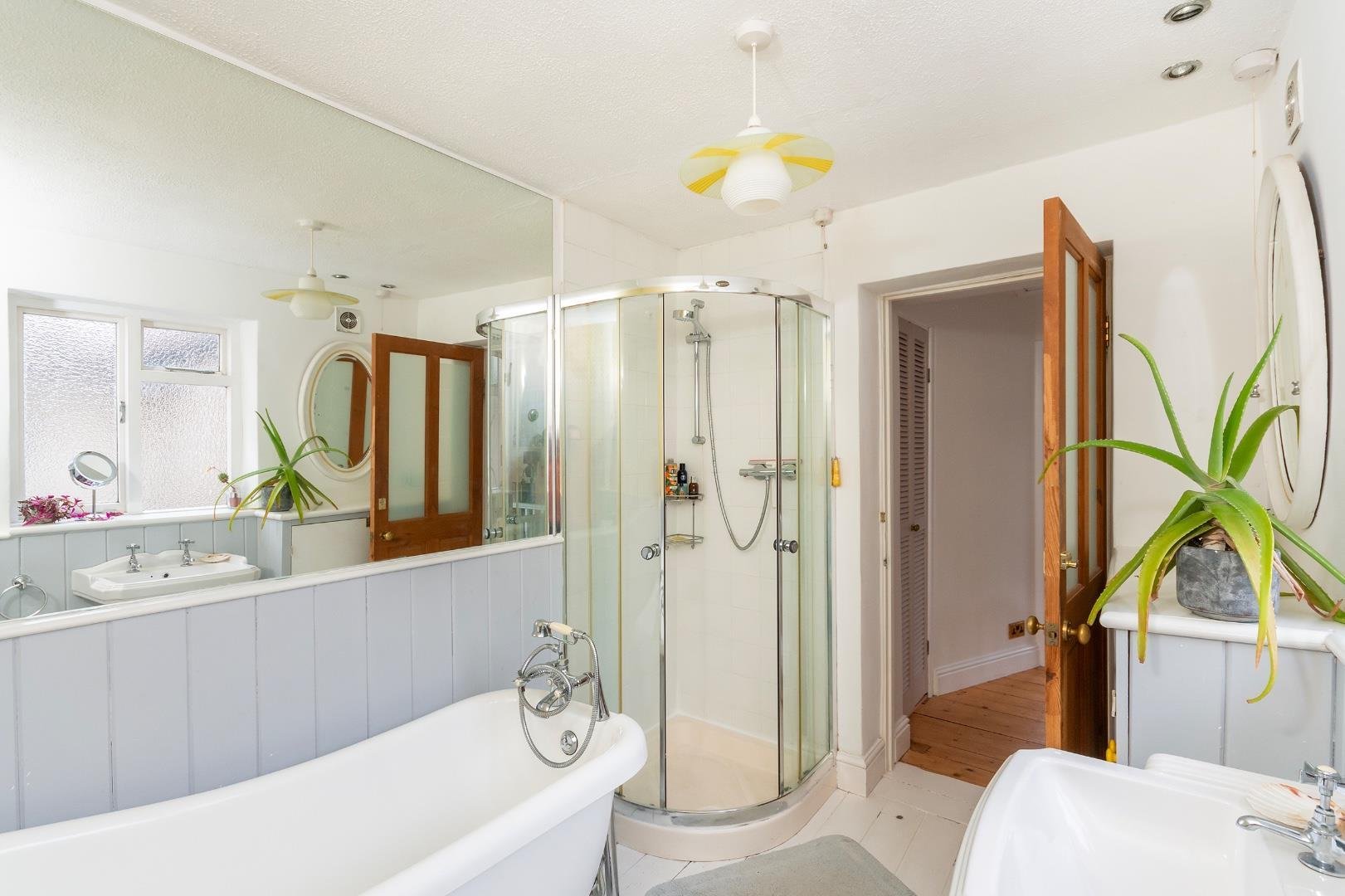 Bath buildings montpelier 33166994 4 b7 bmr bathroom b