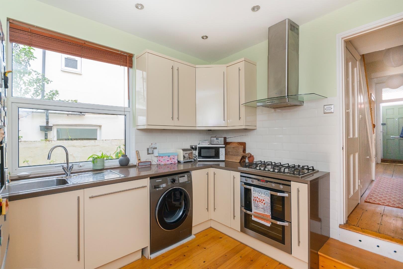 Beauley road southville 32650253 daoryluaeb09 kitchen c