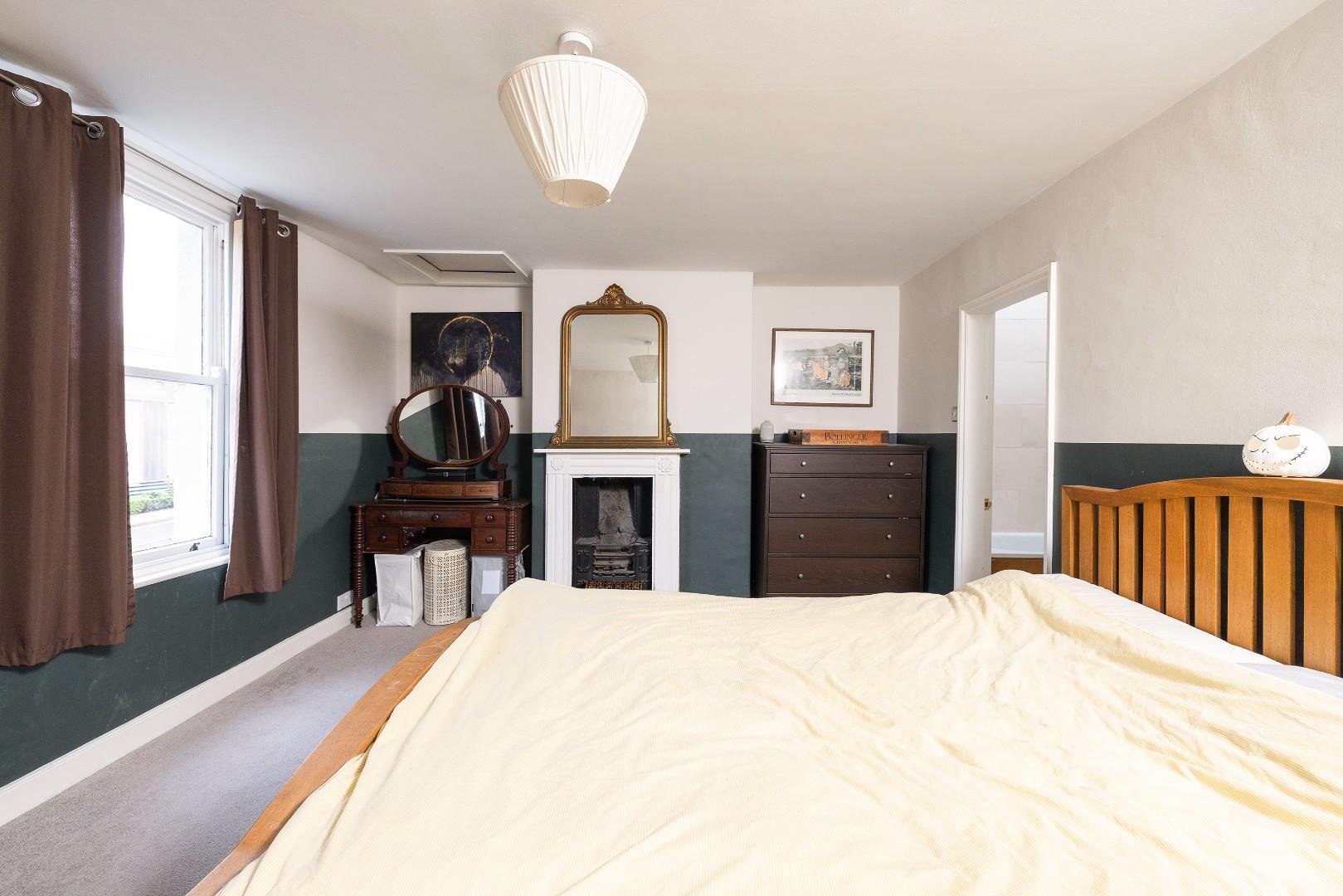 Bower ashton terrace ashton 34370053 char5341