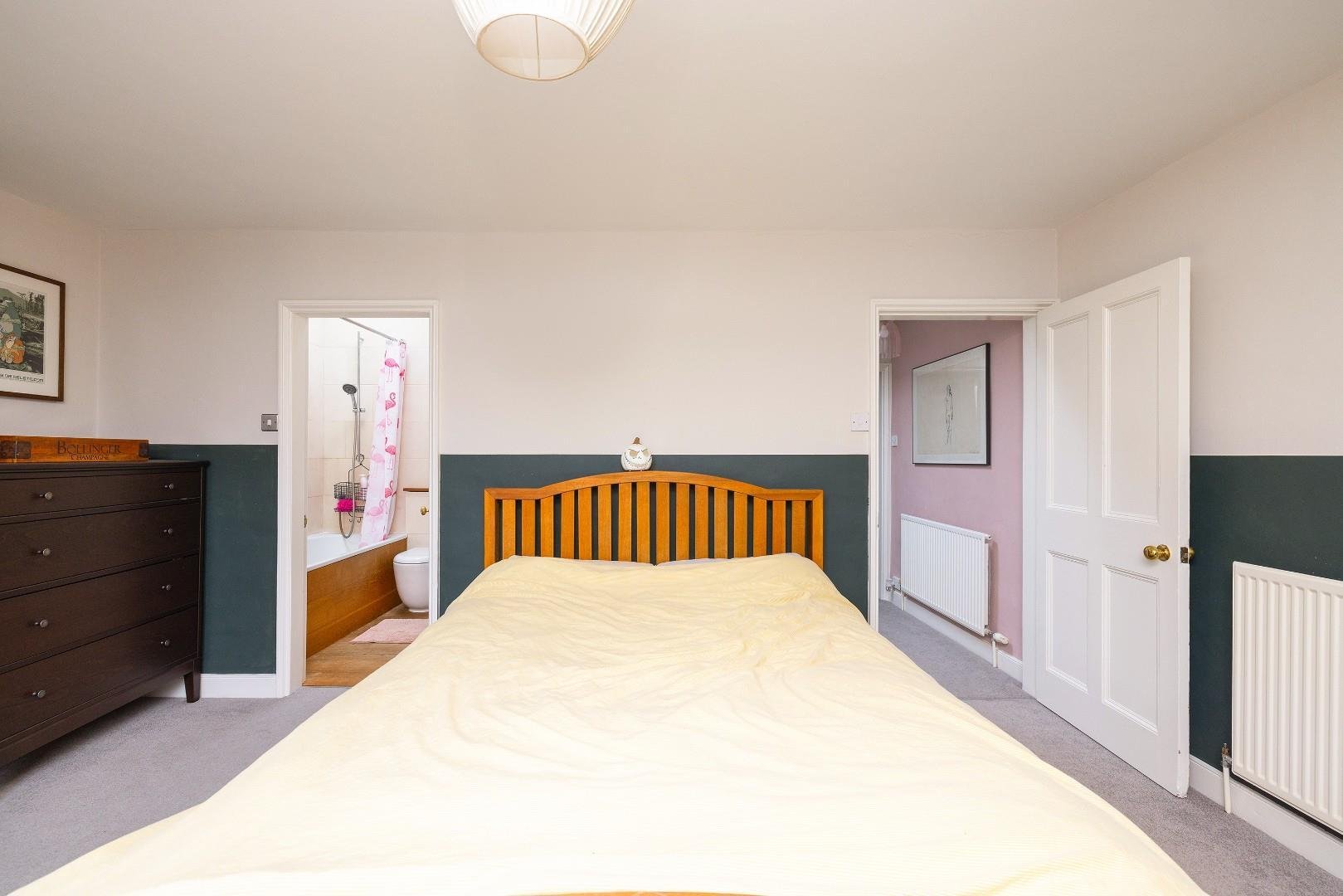 Bower ashton terrace ashton 34370053 char5343