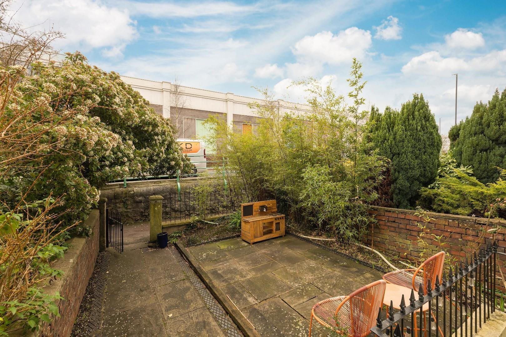 Bower ashton terrace ashton 34370053 char5362