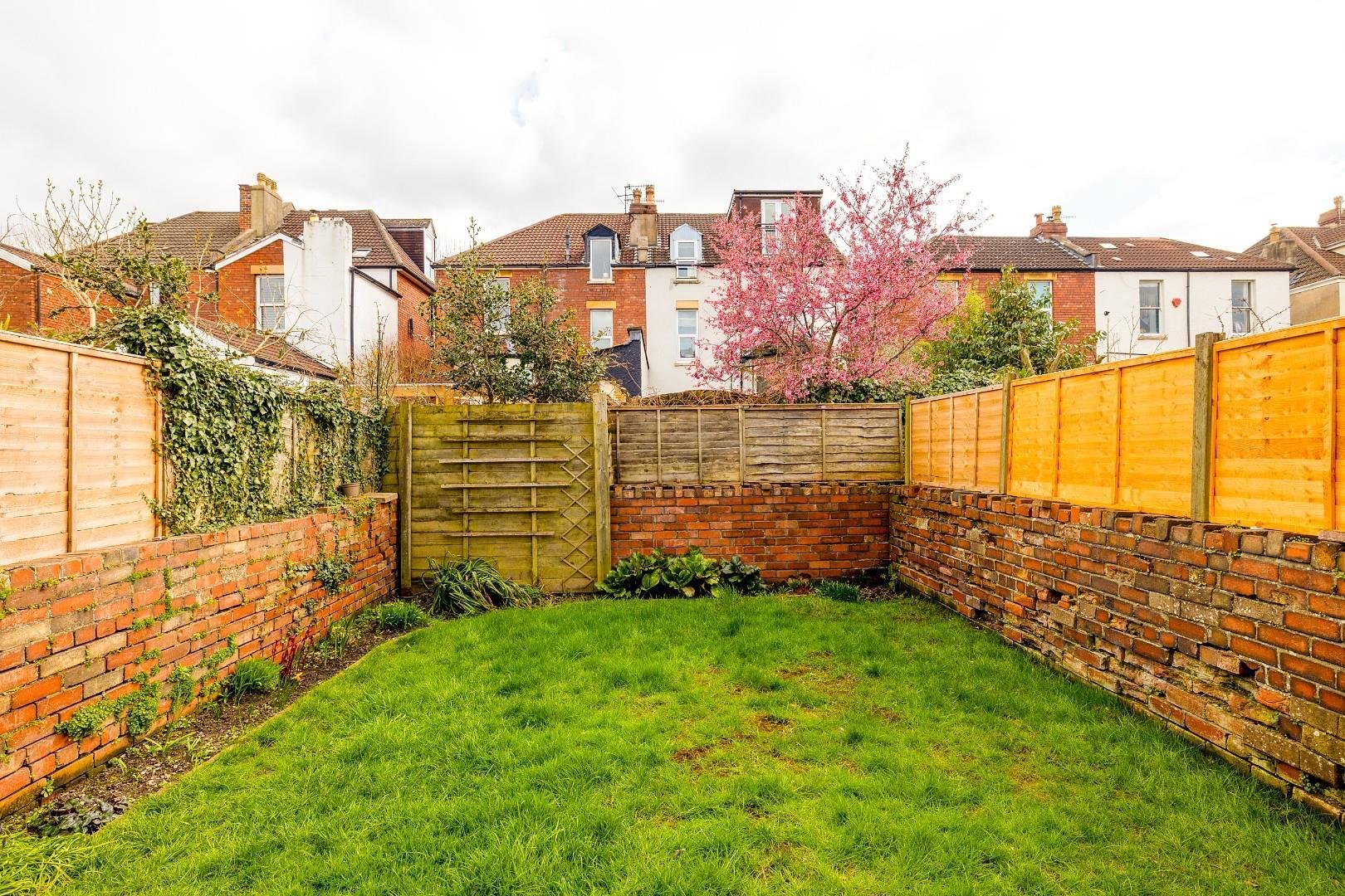 Brecknock road knowle 33752896 cd7 a2951