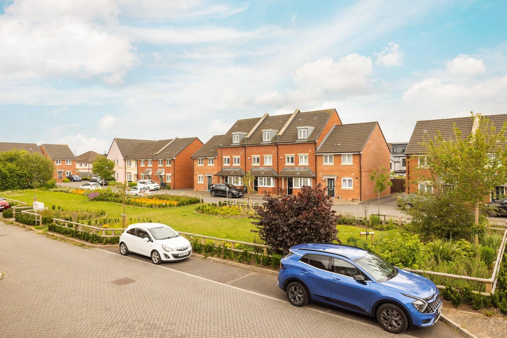 Brickworks close speedwell 34752621 char9806
