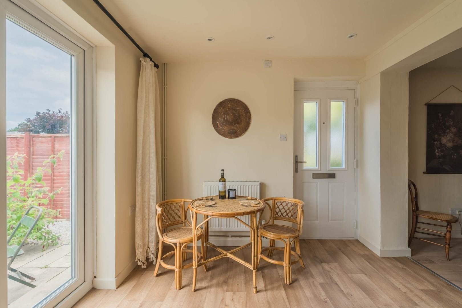 Bryant gardens clevedon 33219031 83brygar 10
