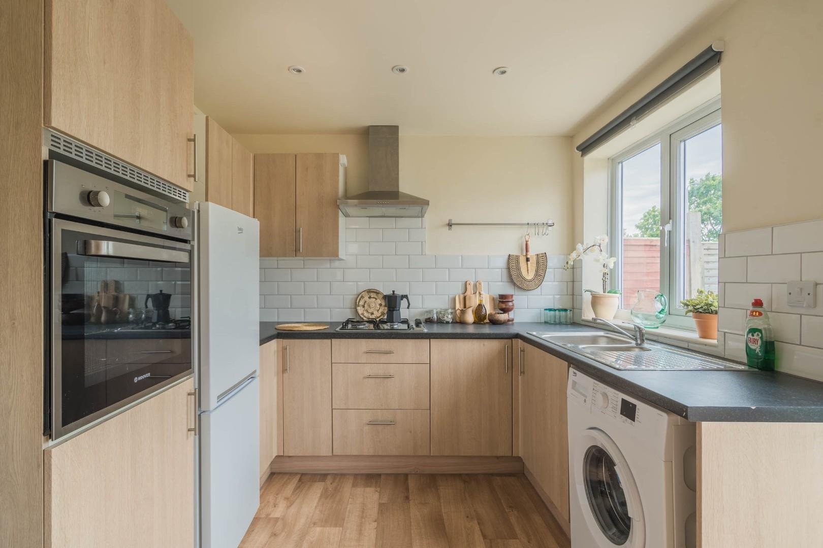 Bryant gardens clevedon 33219031 83brygar 11