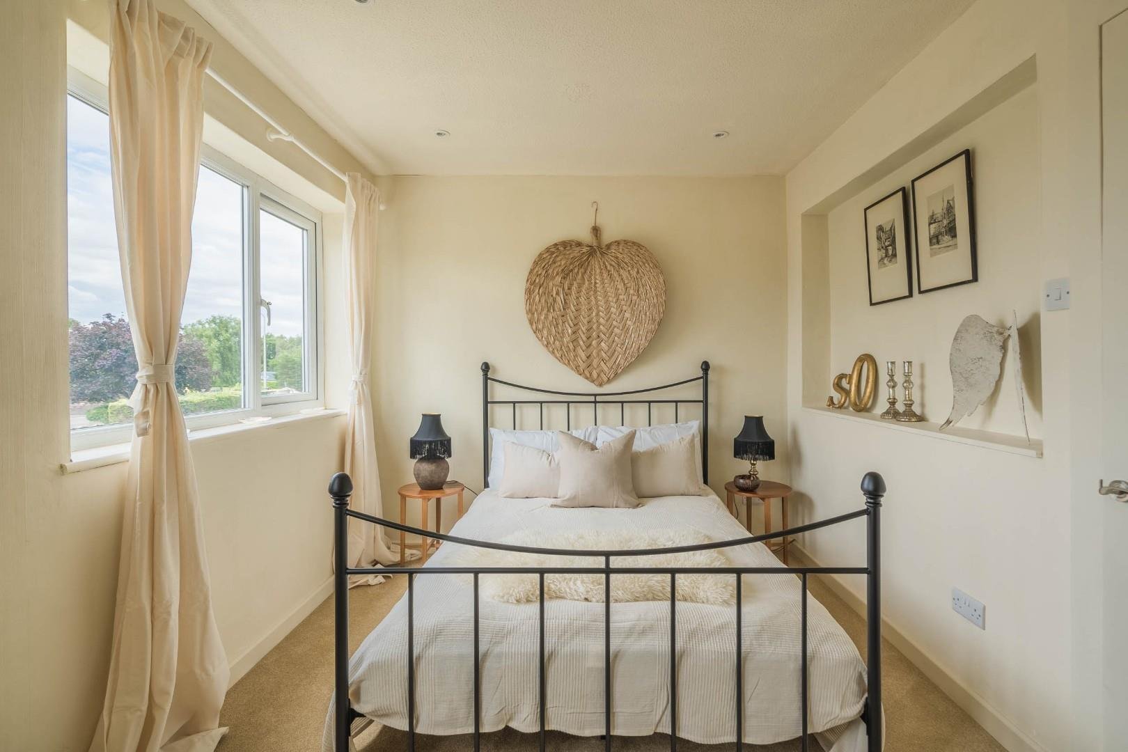 Bryant gardens clevedon 33219031 83brygar 3