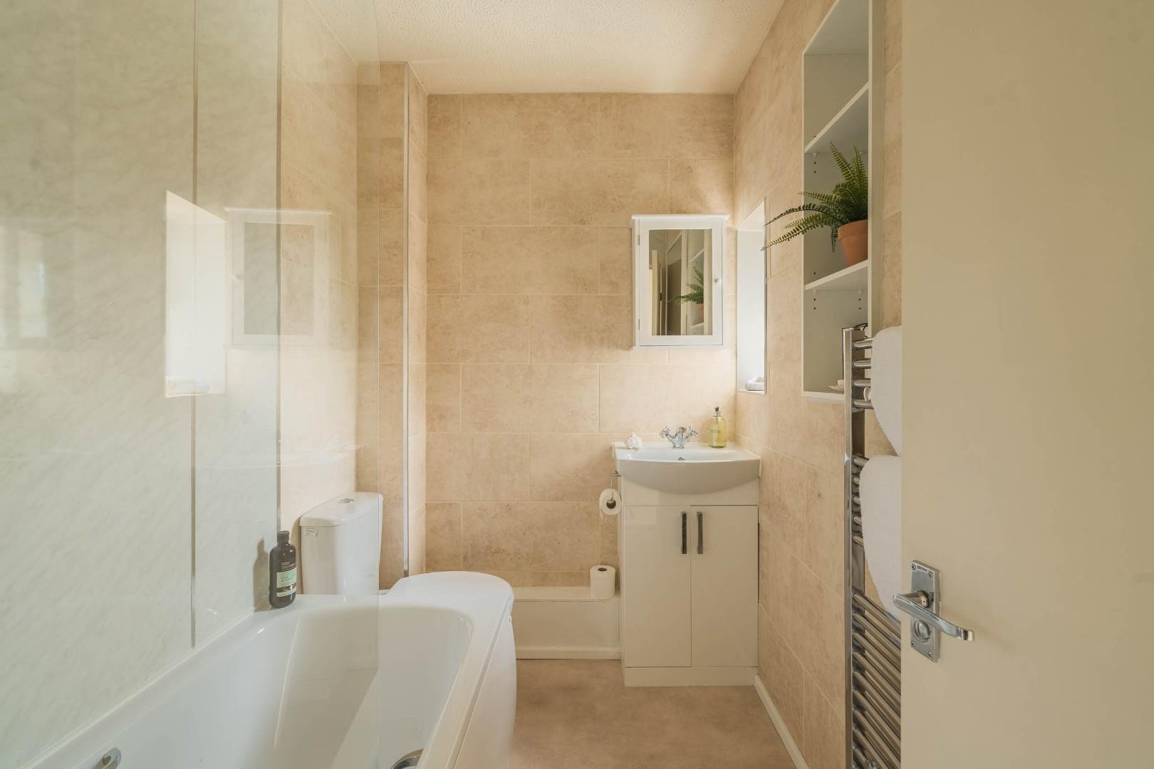 Bryant gardens clevedon 33219031 83brygar 6