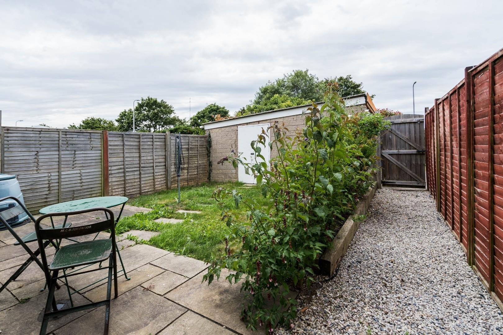 Bryant gardens clevedon 33219031 83brygar garden 7