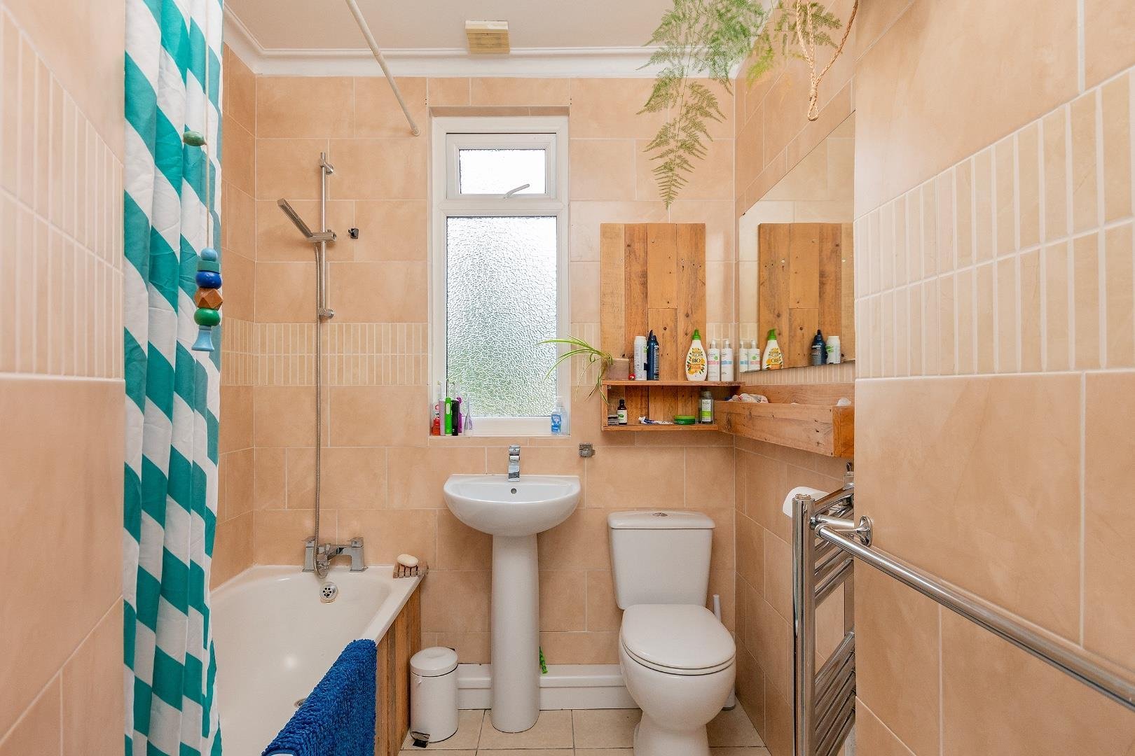 Carlyle road greenbank 33905566 8 c6 ren bathroom b