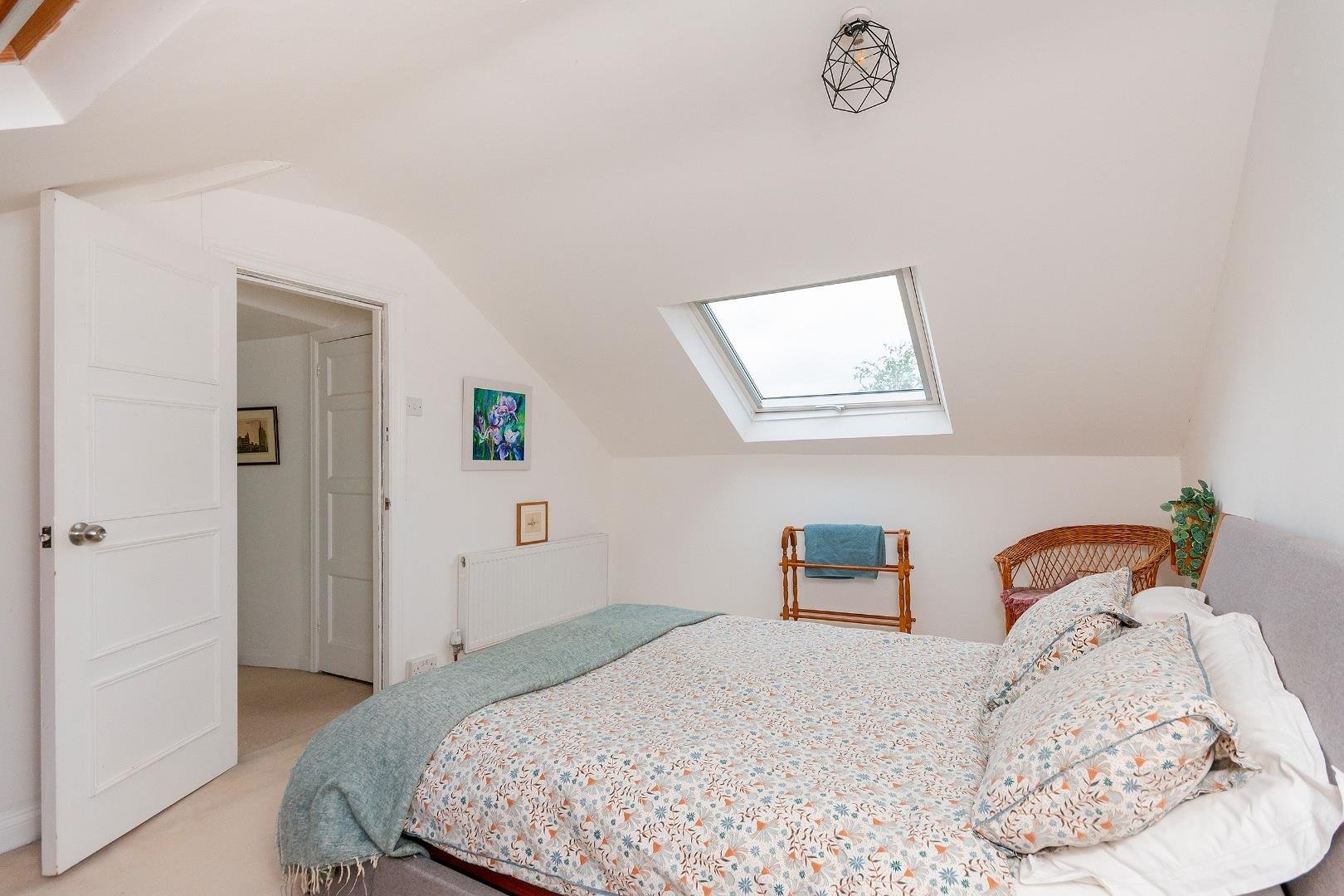 Carlyle road greenbank 33905566 8 c6 ren bedroom i