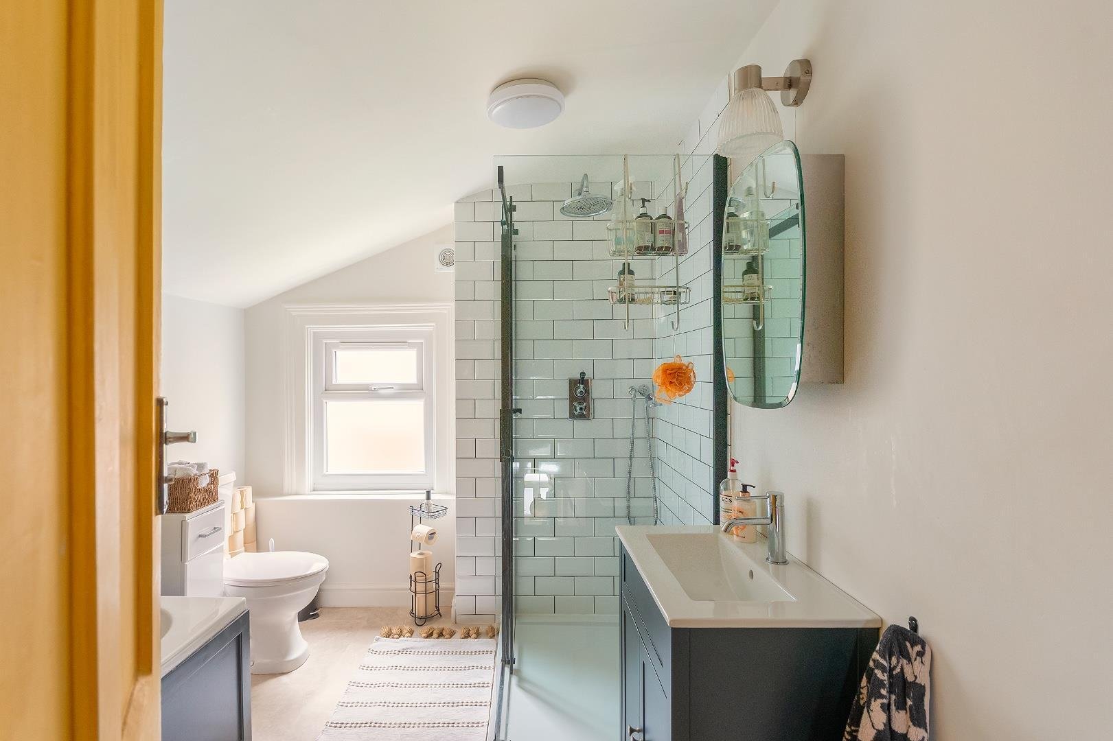 Carlyle road greenbank 34404161 6 c3 rgk bathroom c