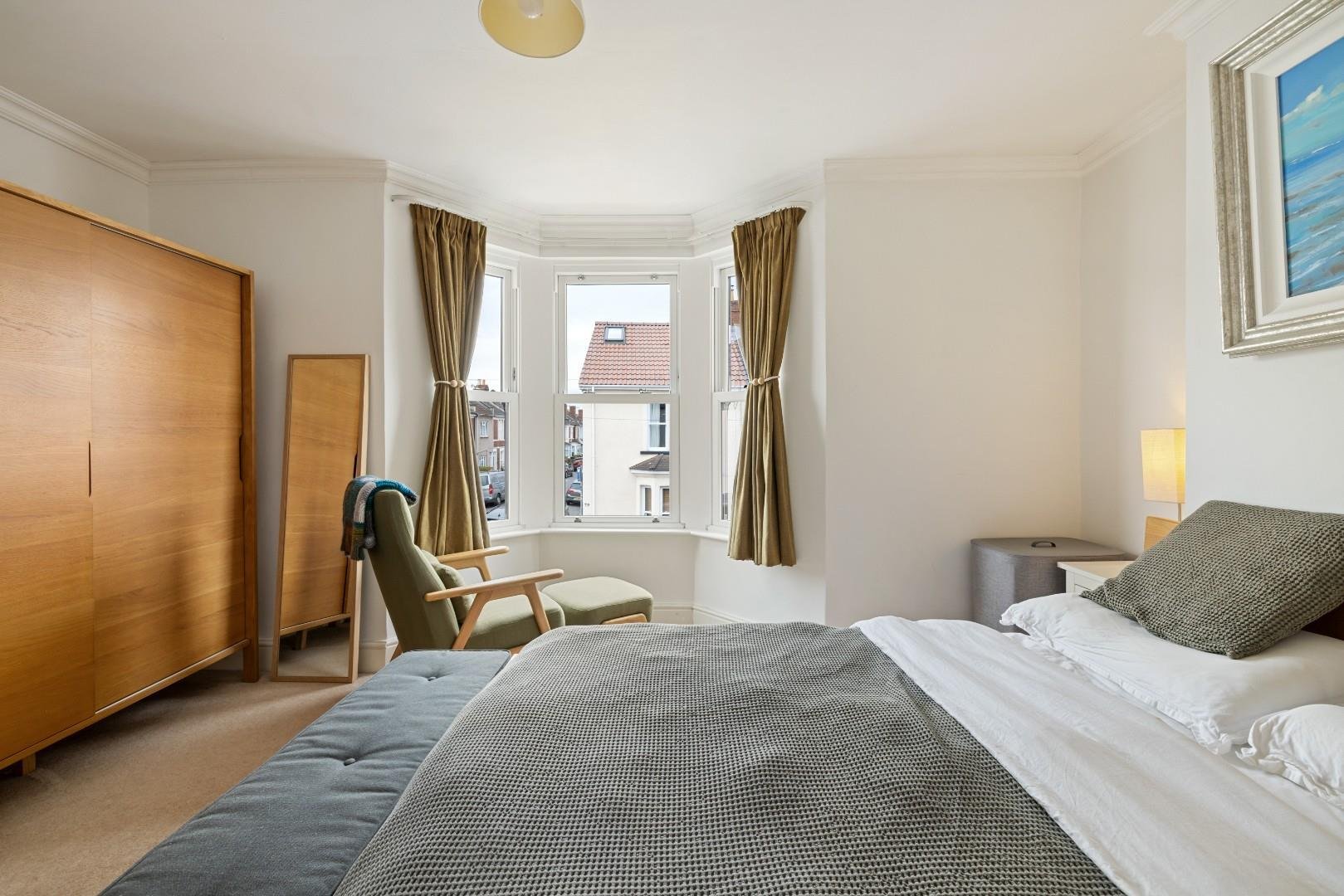 Chessel street bedminster 34799035 char7846