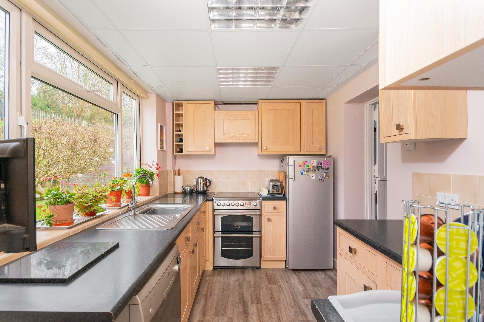 Clare road kingswood 34570987 3 c1 rkd kitchen a