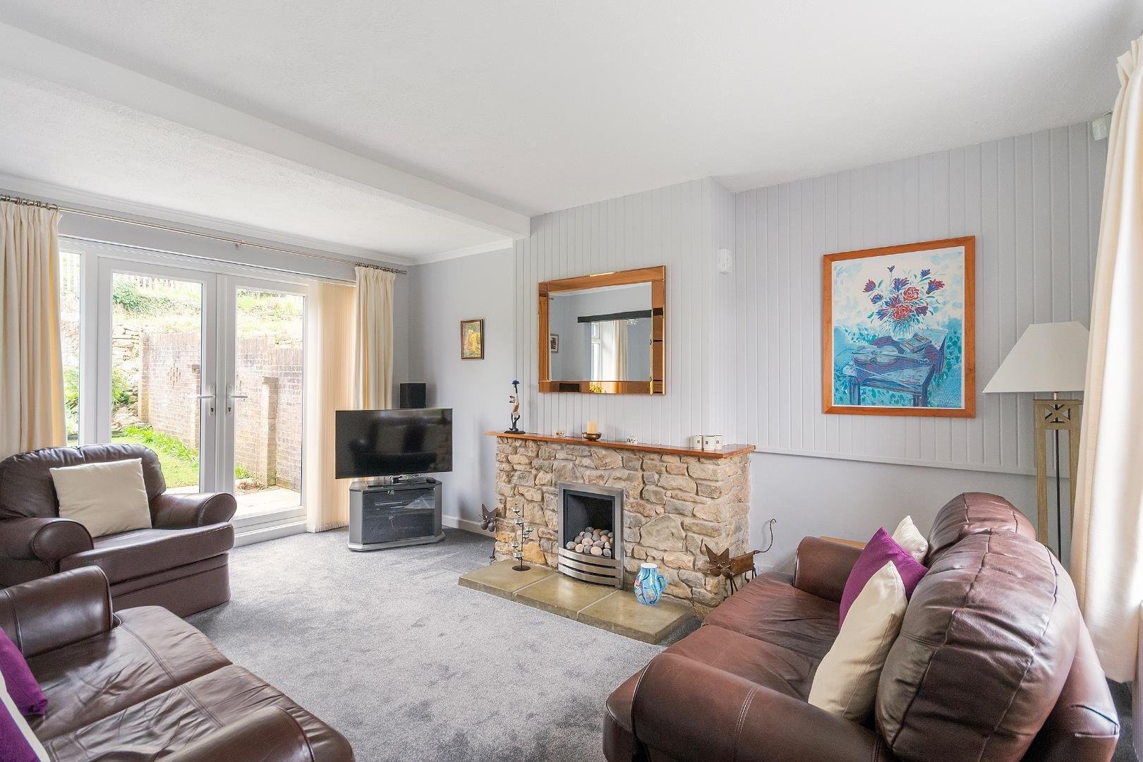 Clare road kingswood 34570987 3 c1 rkd living room c