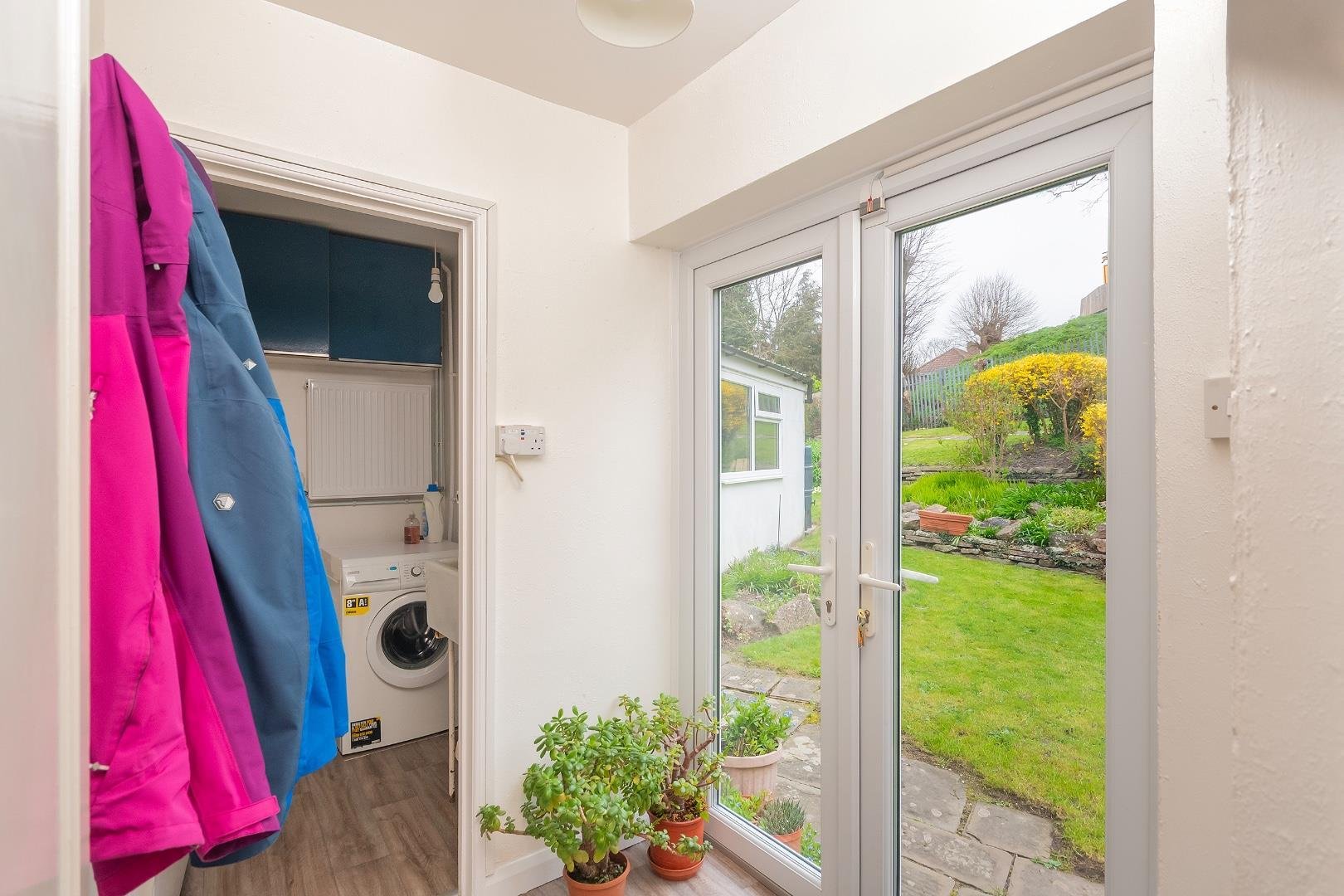 Clare road kingswood 34570987 3 c1 rkd rear porch a