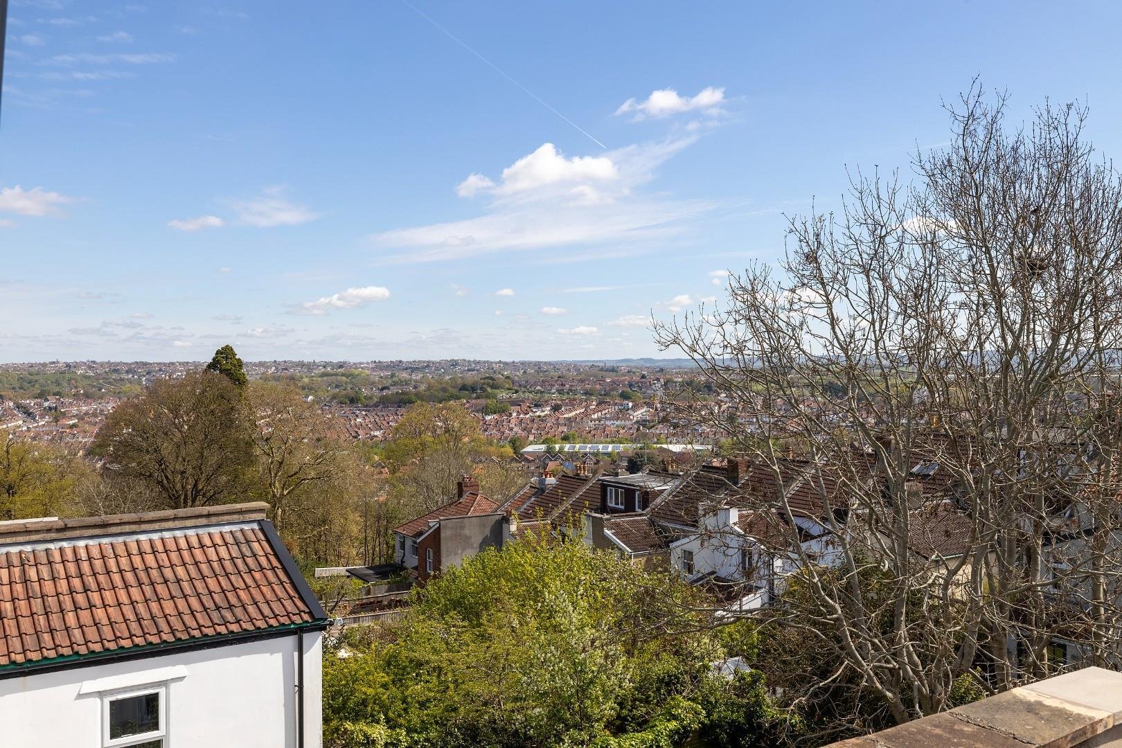 Cleeve road knowle 33045031 cd7 a2433 hdr