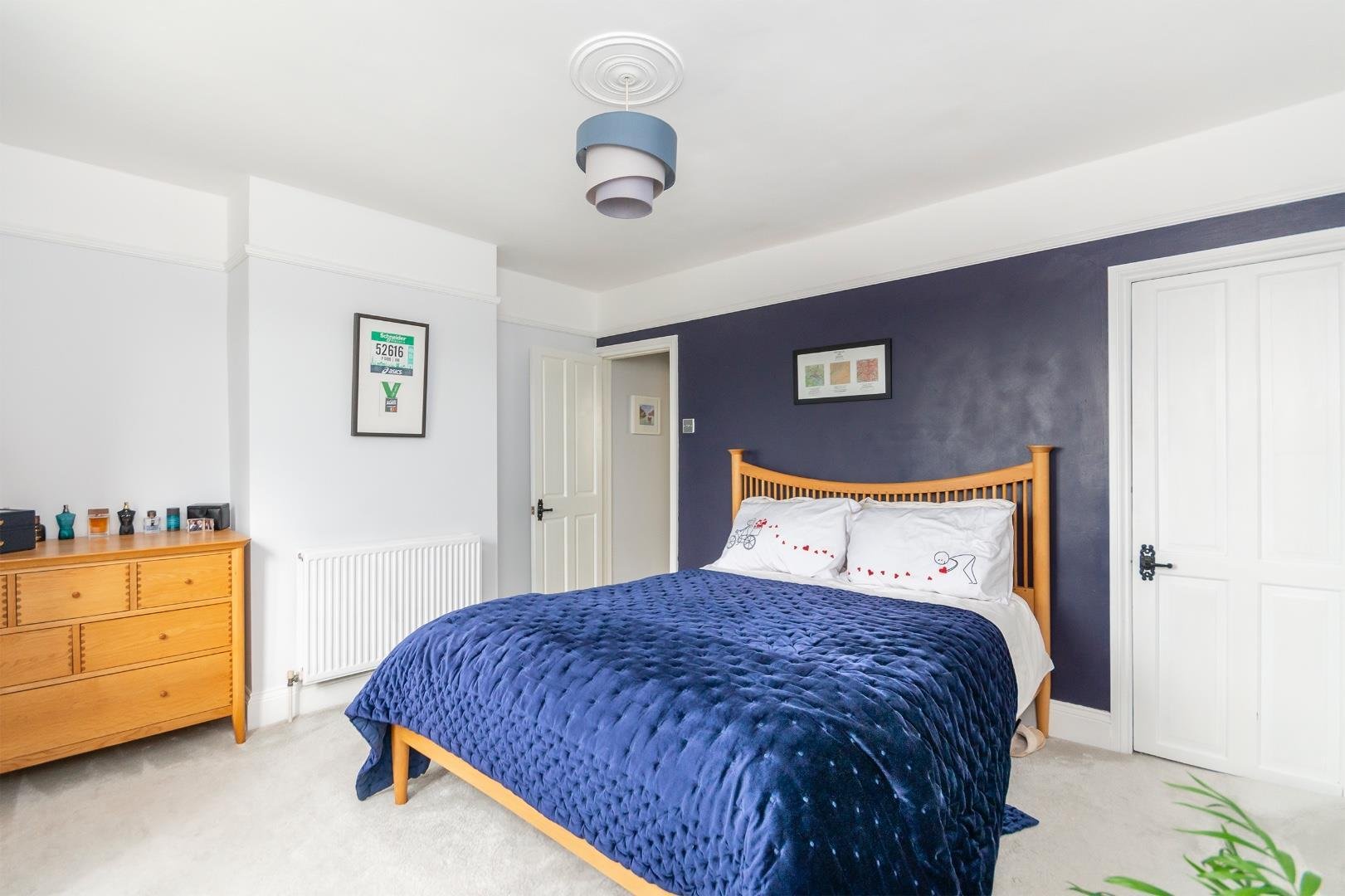 Clifton view totterdown 32565128 weivnotfilc60 bedroom c