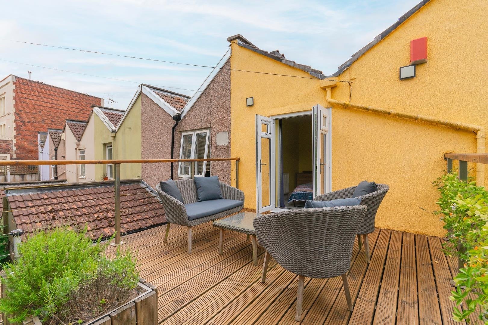 Clifton view totterdown 32565128 weivnotfilc60 external g