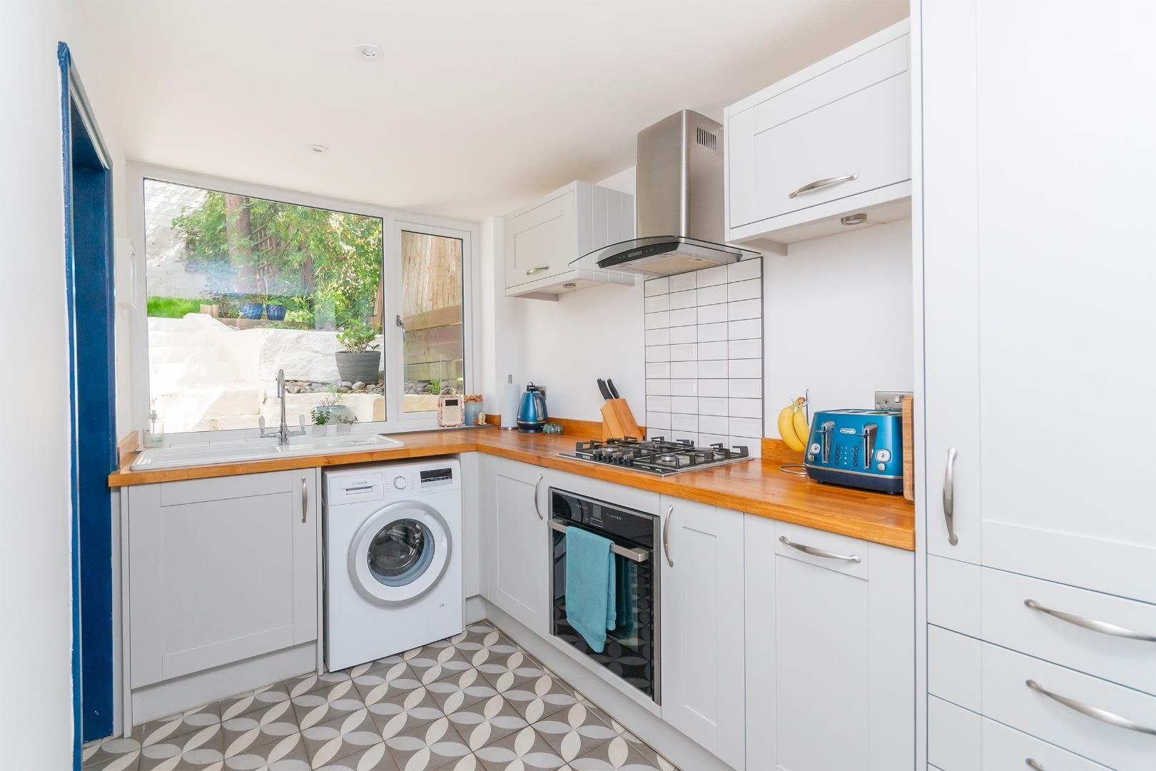 Clifton view totterdown 32565128 weivnotfilc60 kitchen d