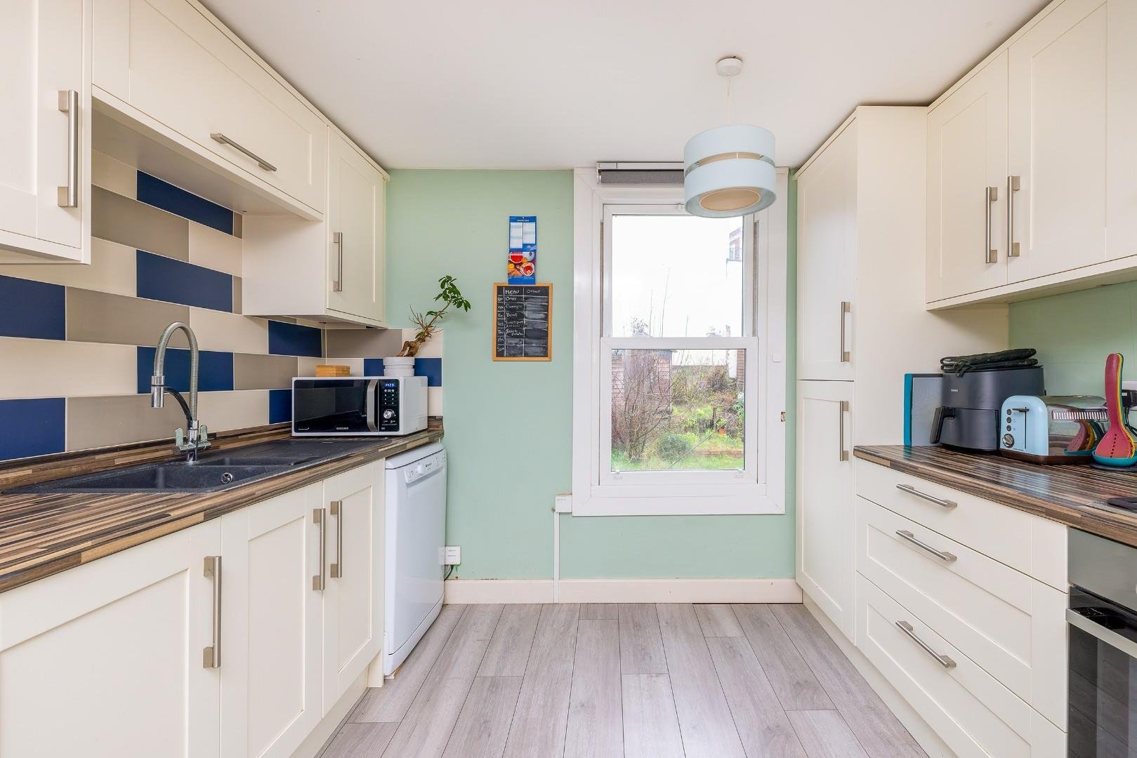 Clifton view totterdown 34473137 char9927 hdr
