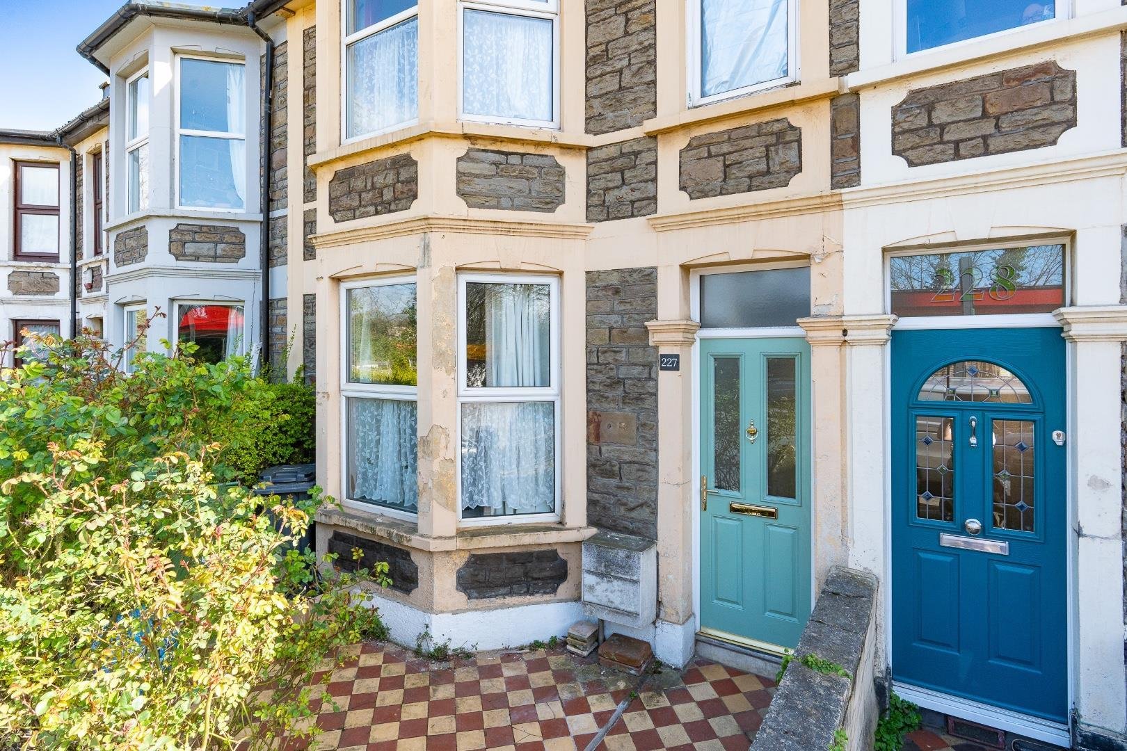 Coronation road southville 34595716 olh04788