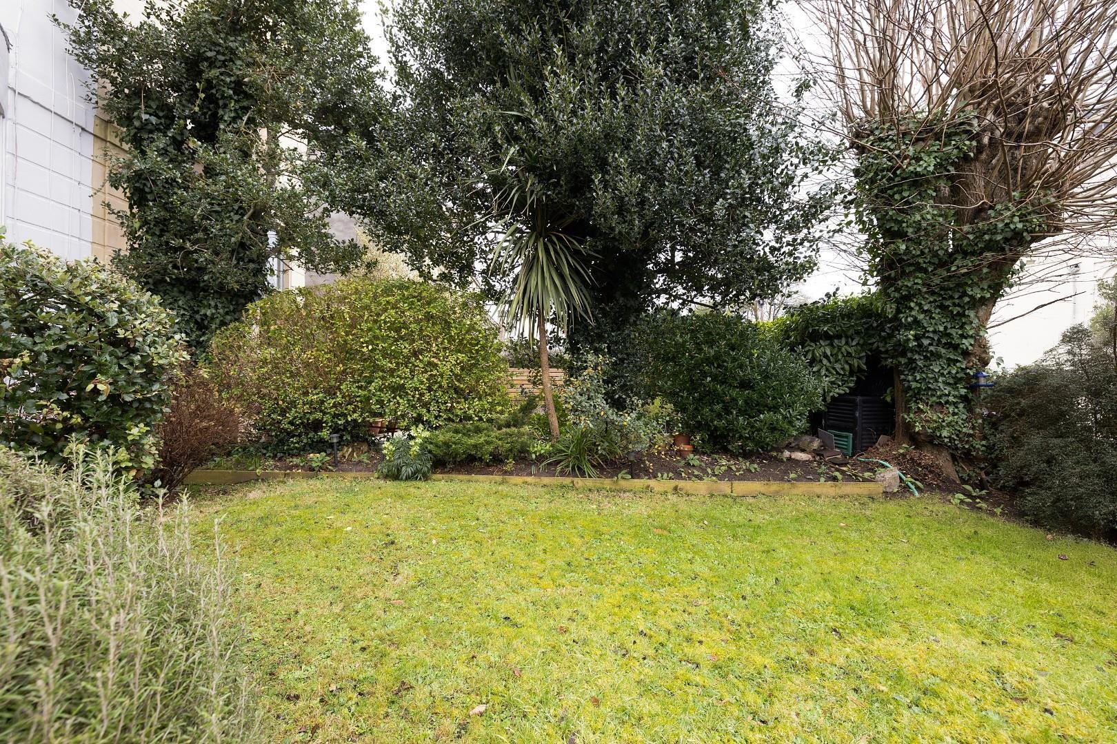 Cotham side cotham 33601842 cd7 a9513