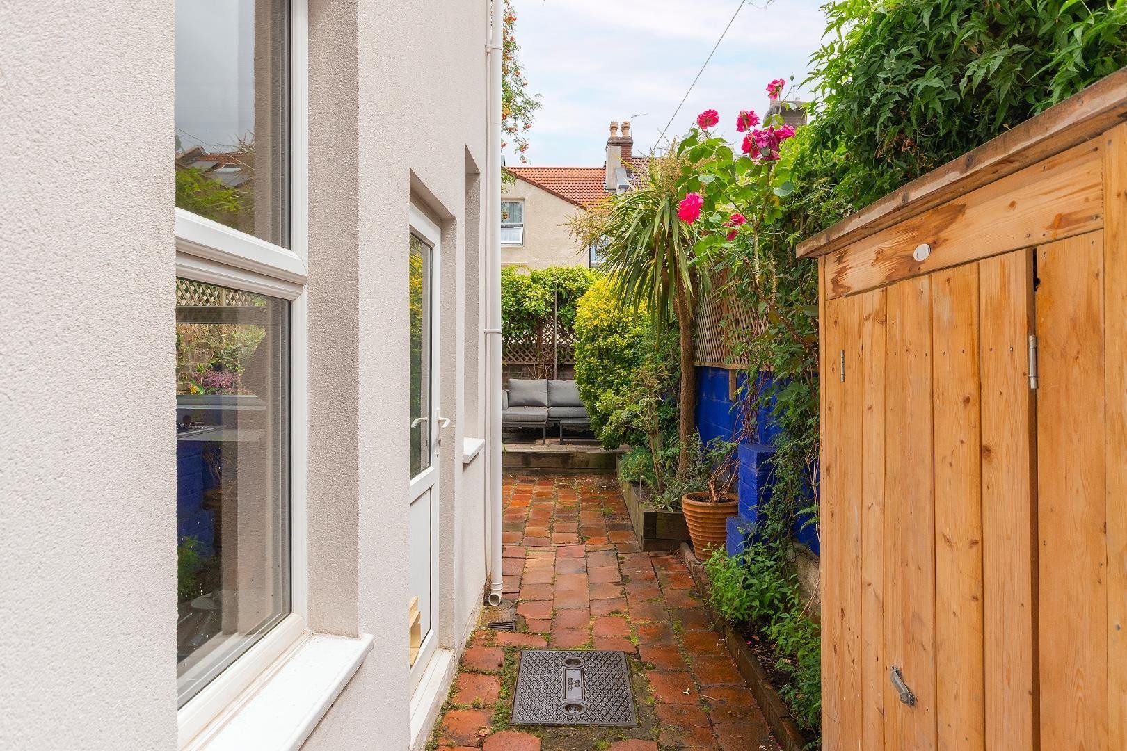 Daisy road greenbank 34841526 2 d7 rgk external j