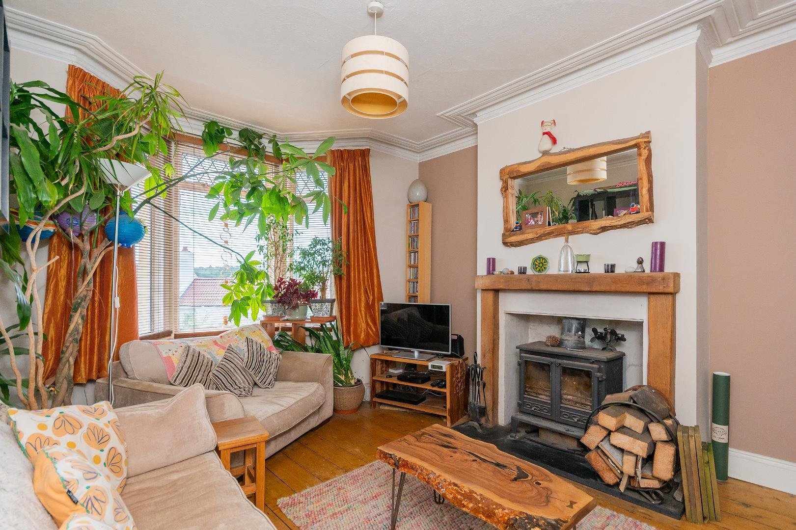 Dunkerry road windmill hill 33912864 8 d6 rwh living room c
