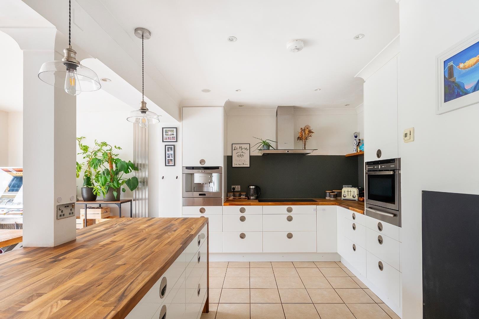 Durleigh close headley park 33566760 2 d6 cbh kitchen diner l
