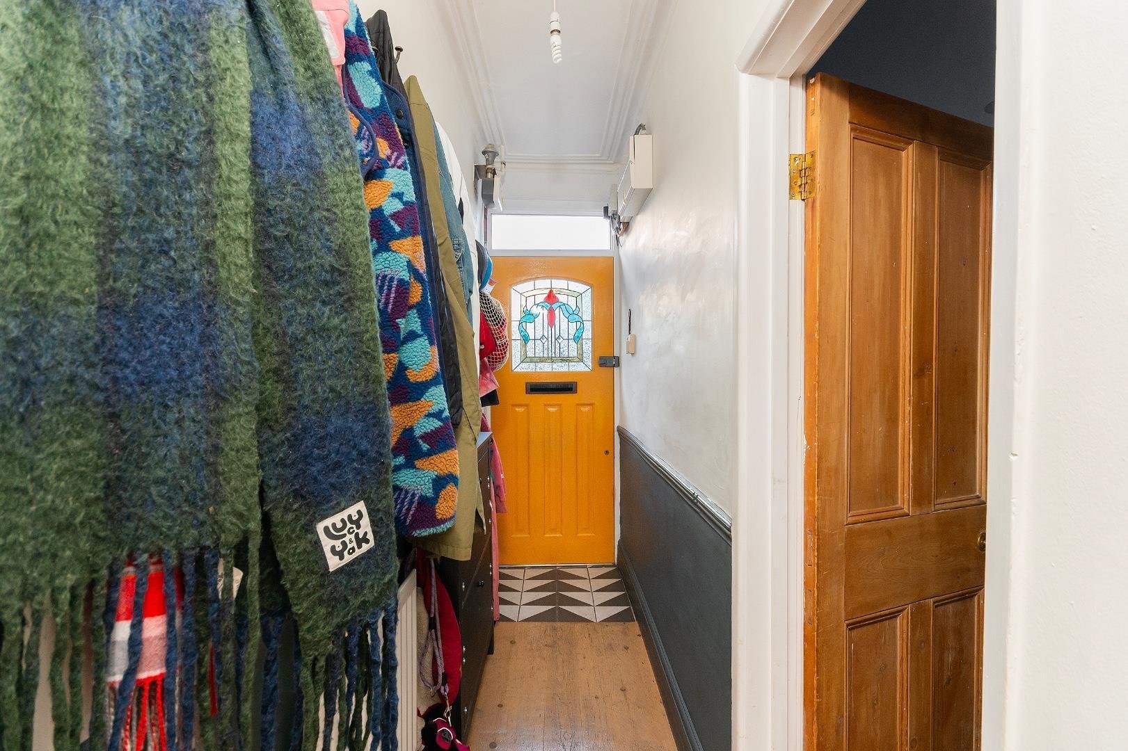 Exmoor street southville 33601549 0 e4 sse hallway a