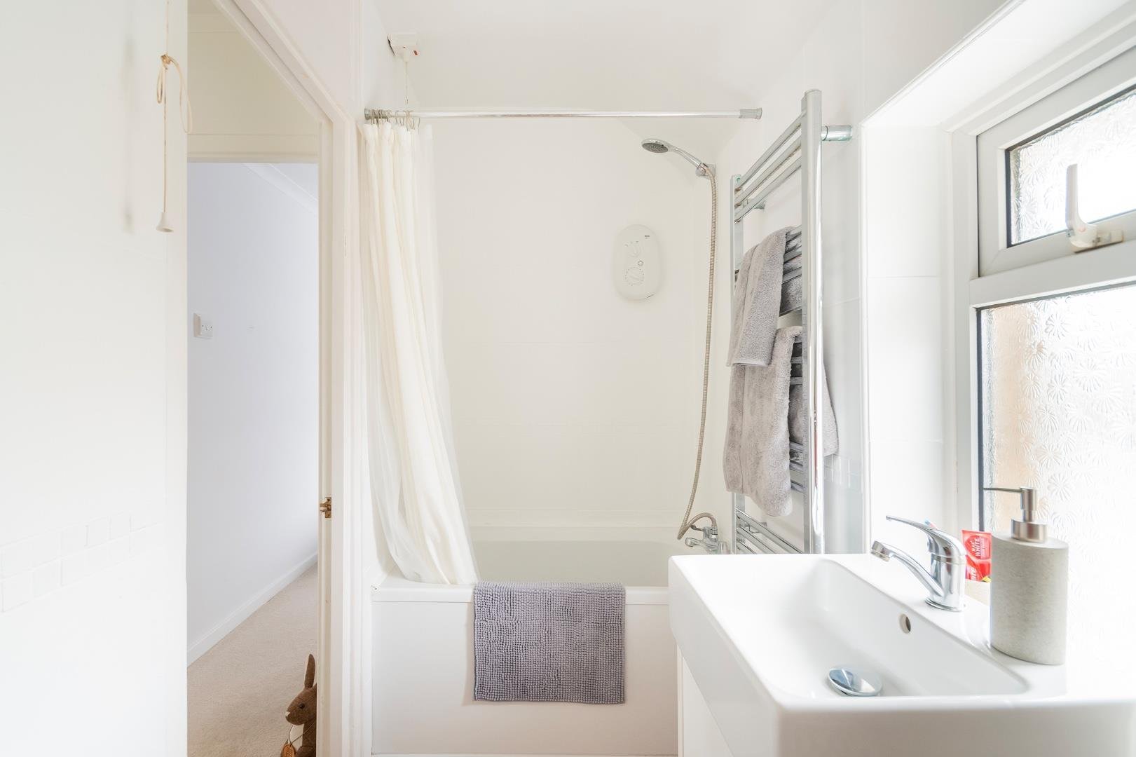 Exmouth road knowle 32993476 4 er0 ke bathroom c