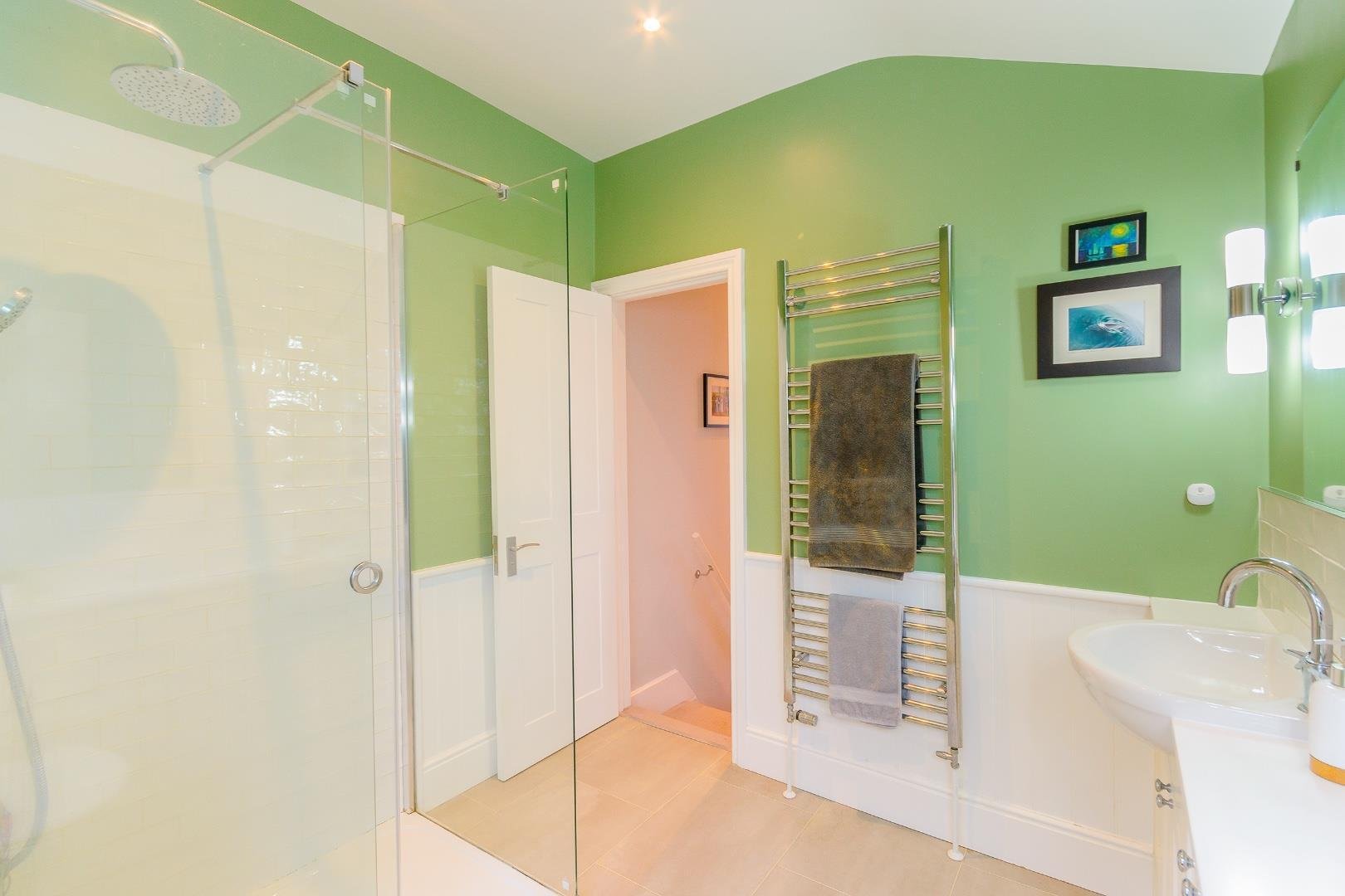 Fairfield place southville 32021182 ecalpdleifriaf73 bathroom b