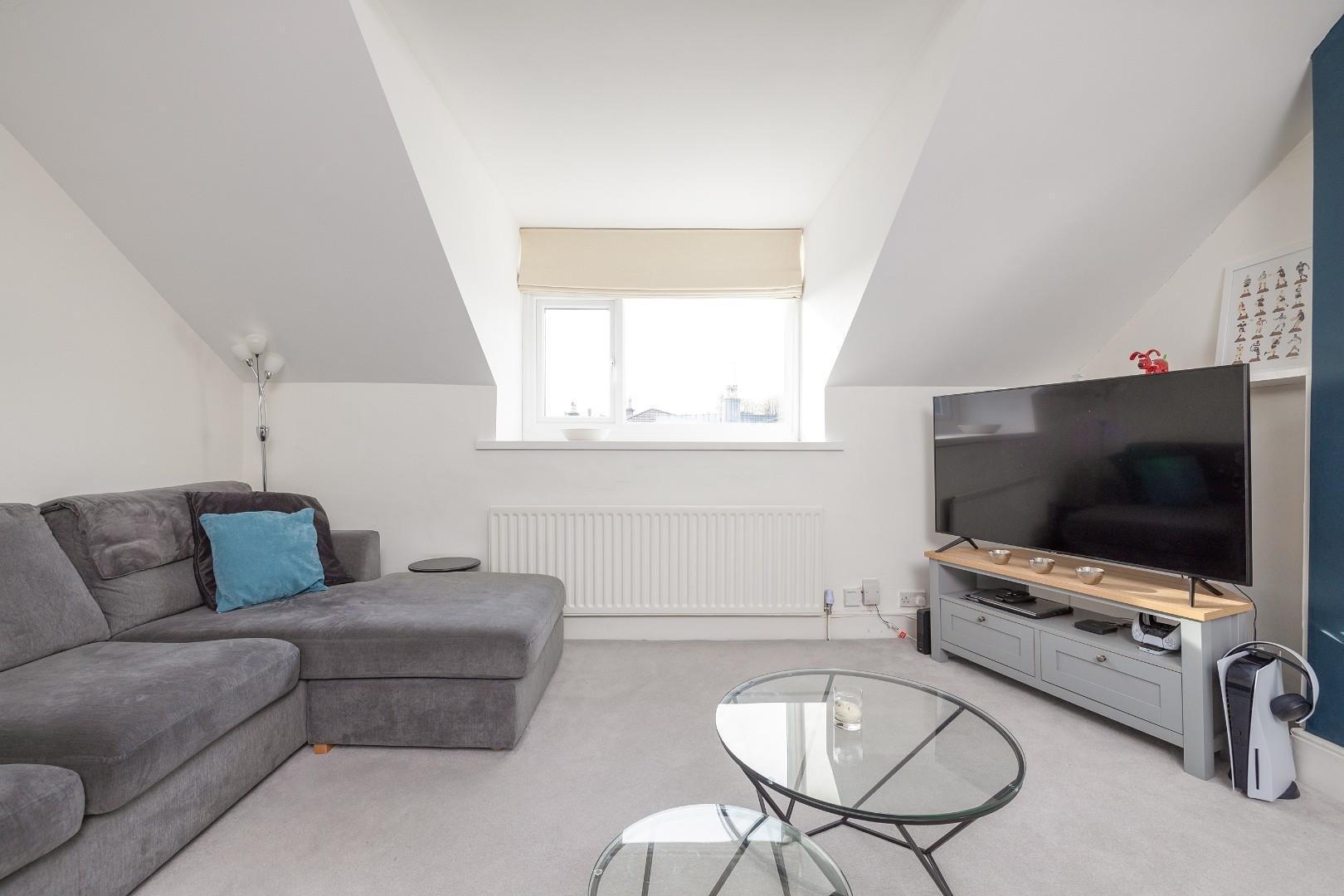Fernbank road redland 33566531 cd7 a9452