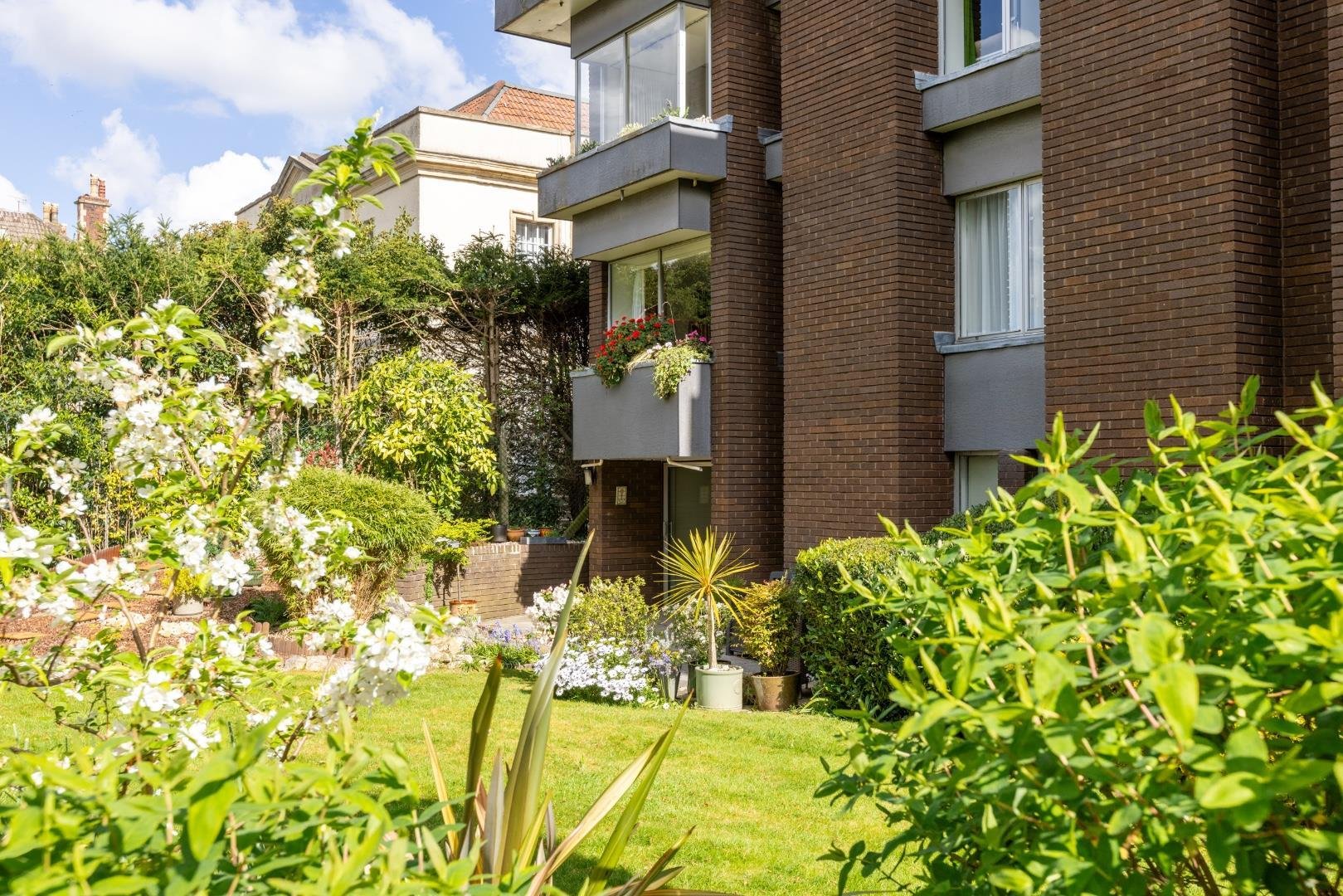 Fernleigh court redland 34626874 flat 10 farnleigh court bs6 25