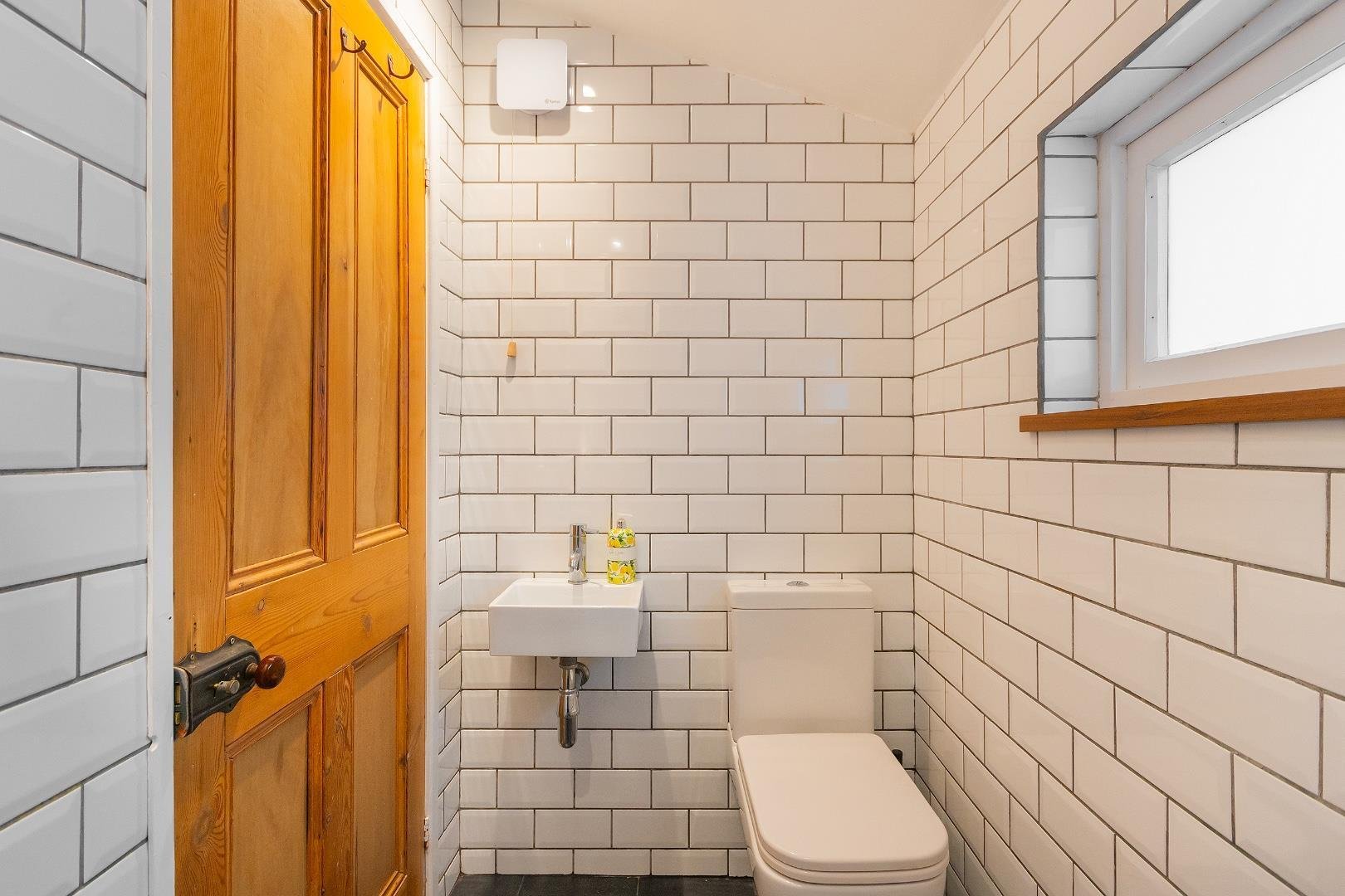 Filton avenue horfield 33566337 3 f3 ahd shower room a
