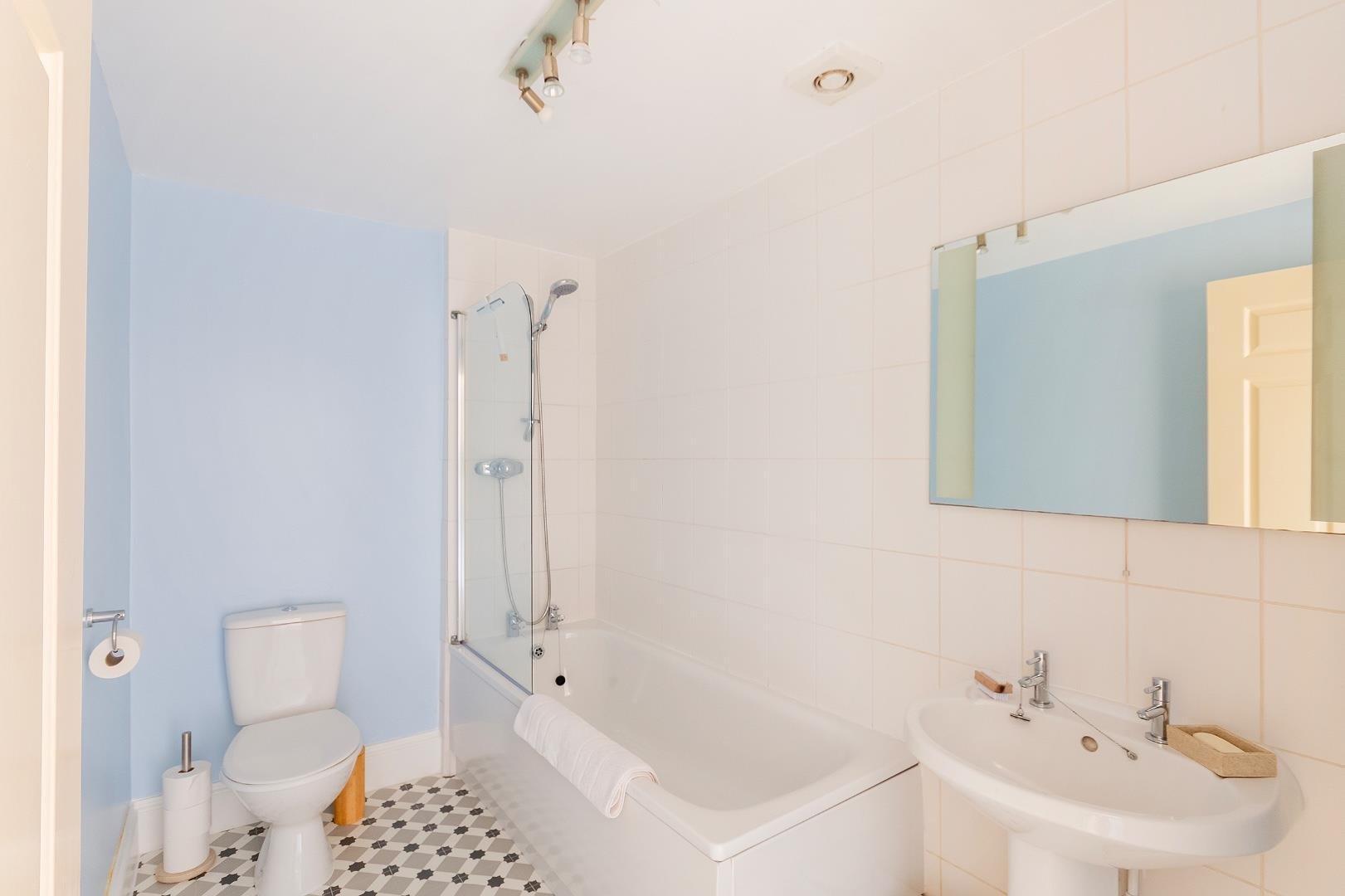 Fishponds road eastville 34647078 g3 f9 f2 rev bathroom c