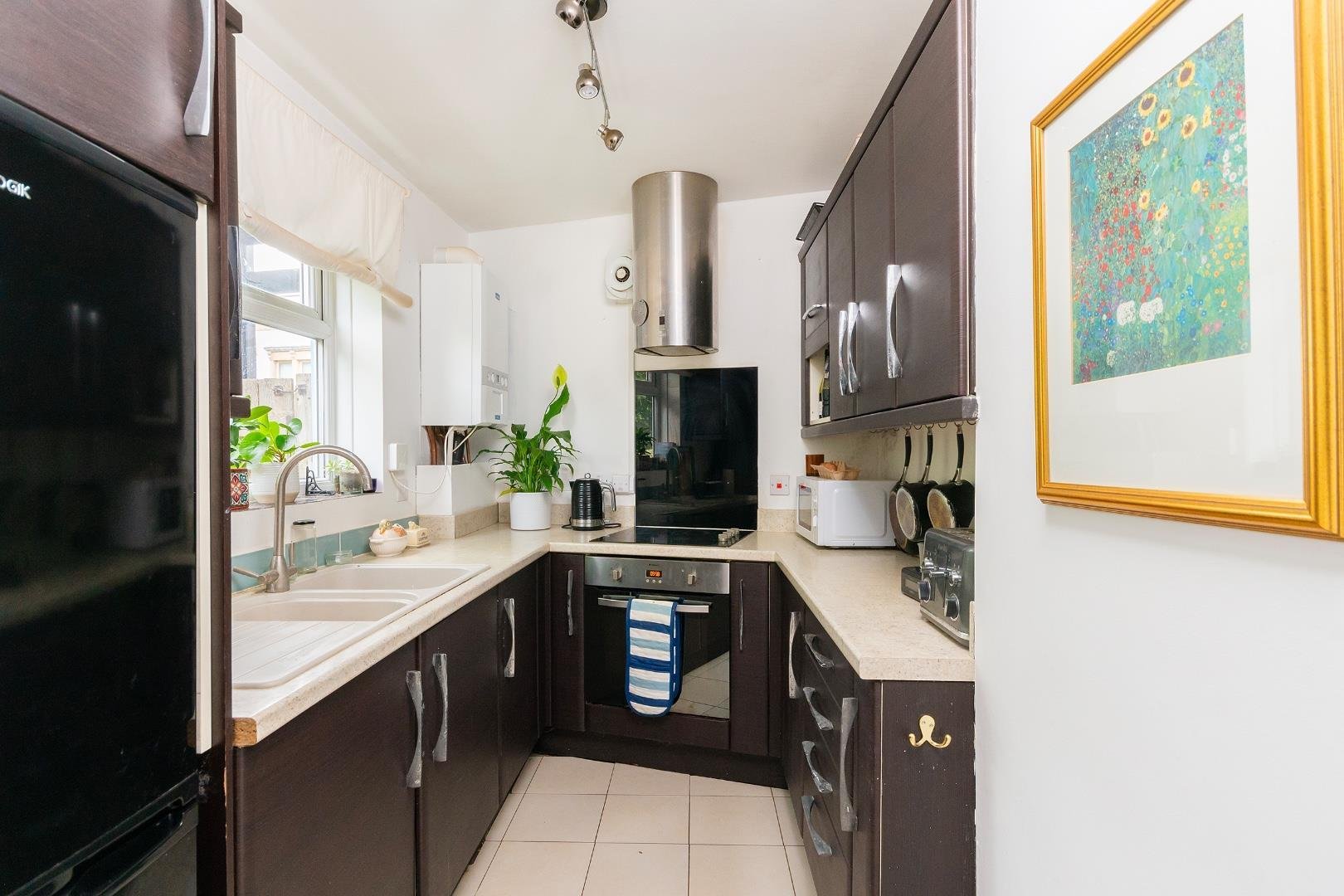 Fitzroy street totterdown 34172581 2 f9 sbtn kitchen c