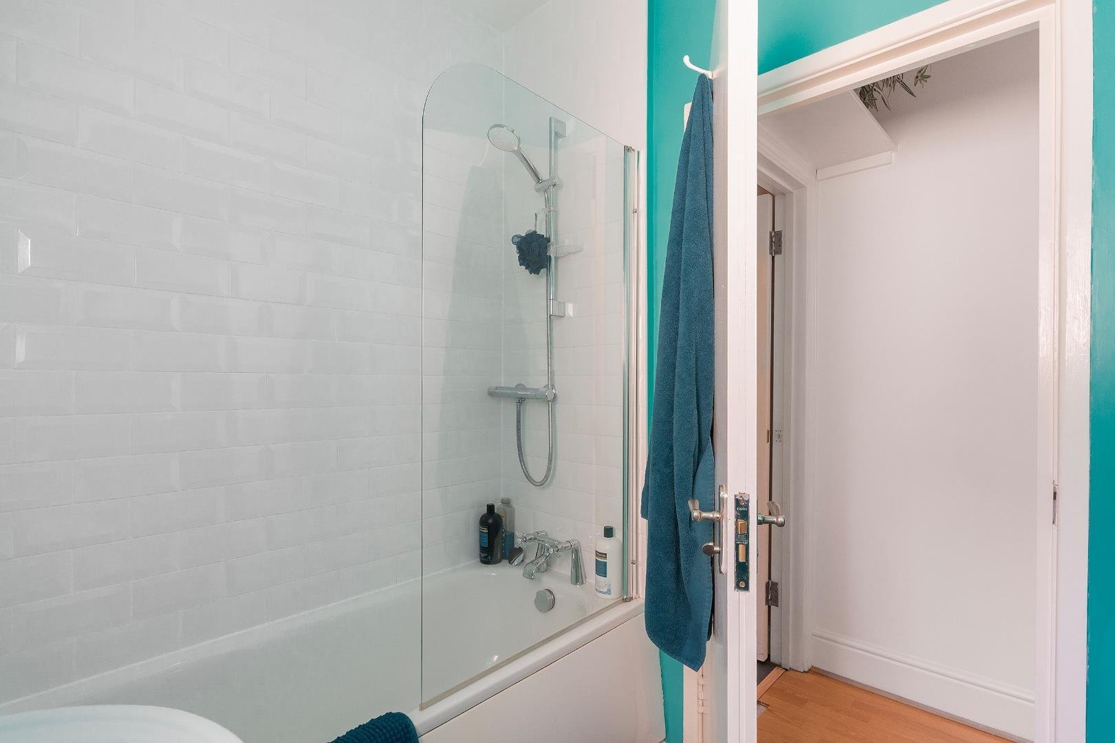 Fox road easton 34741661 7 f0 bren bathroom a