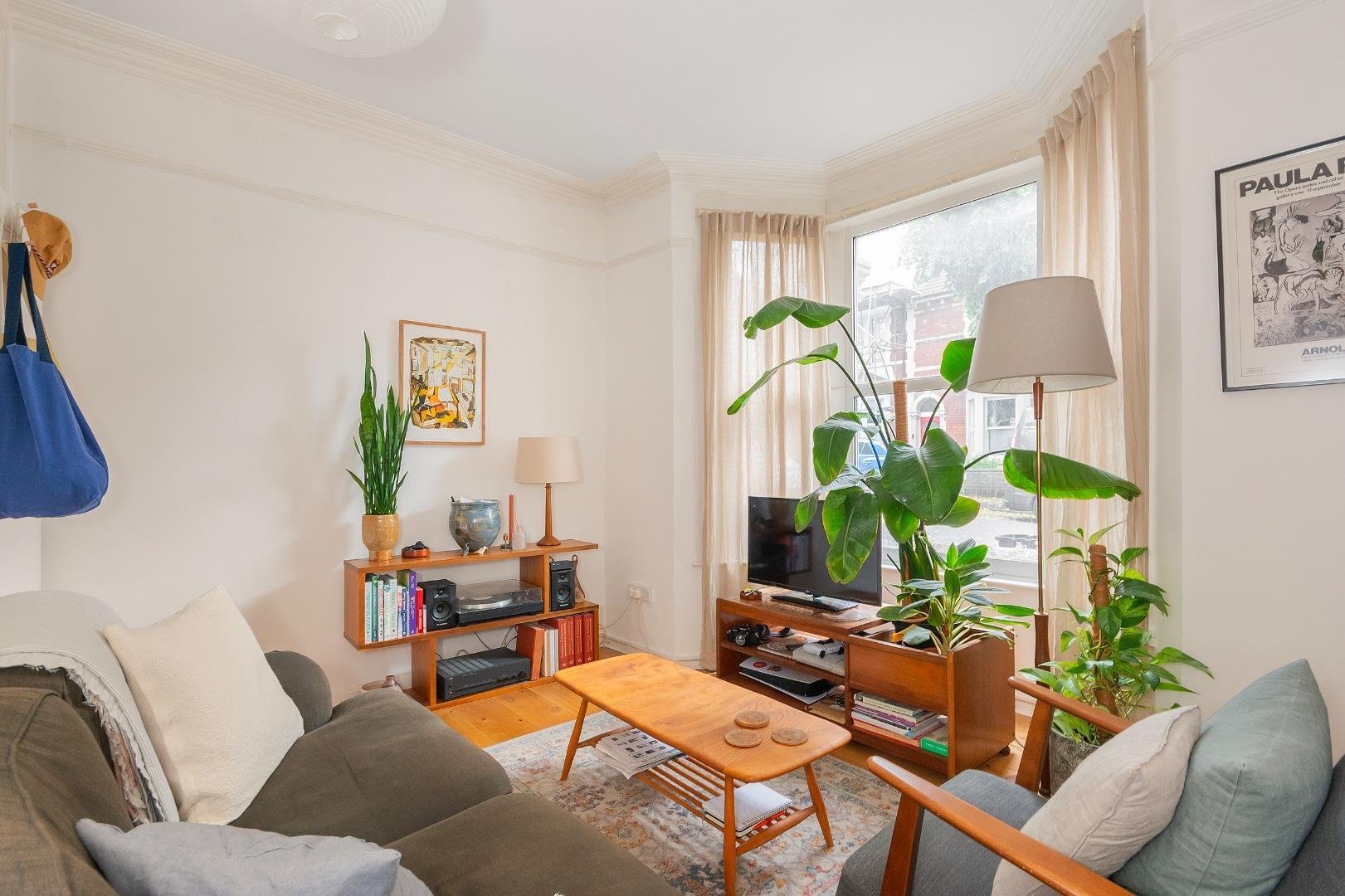 Freemantle road eastville 34756837 g4 f4 frev living room b