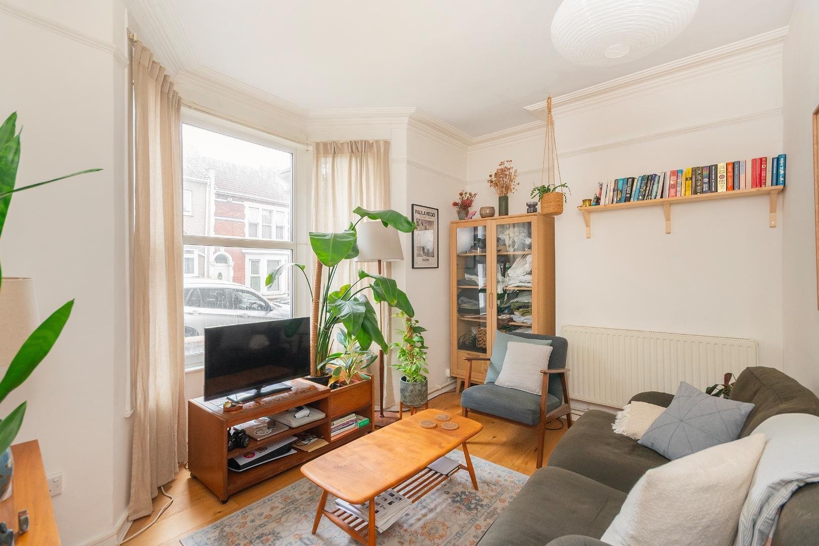 Freemantle road eastville 34756837 g4 f4 frev living room d